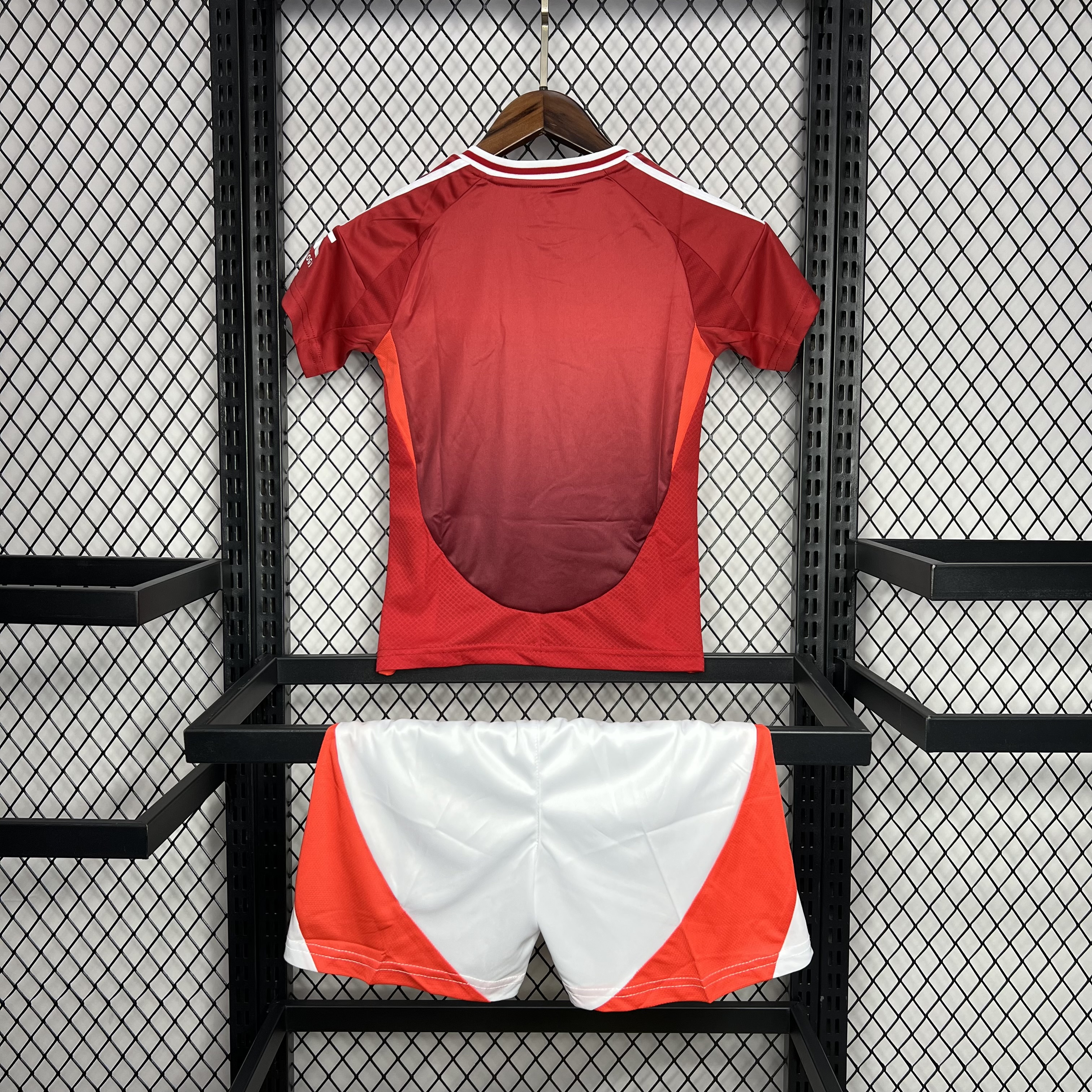 24-25 Manchester United Home Kids Jersey+Shorts - view 3