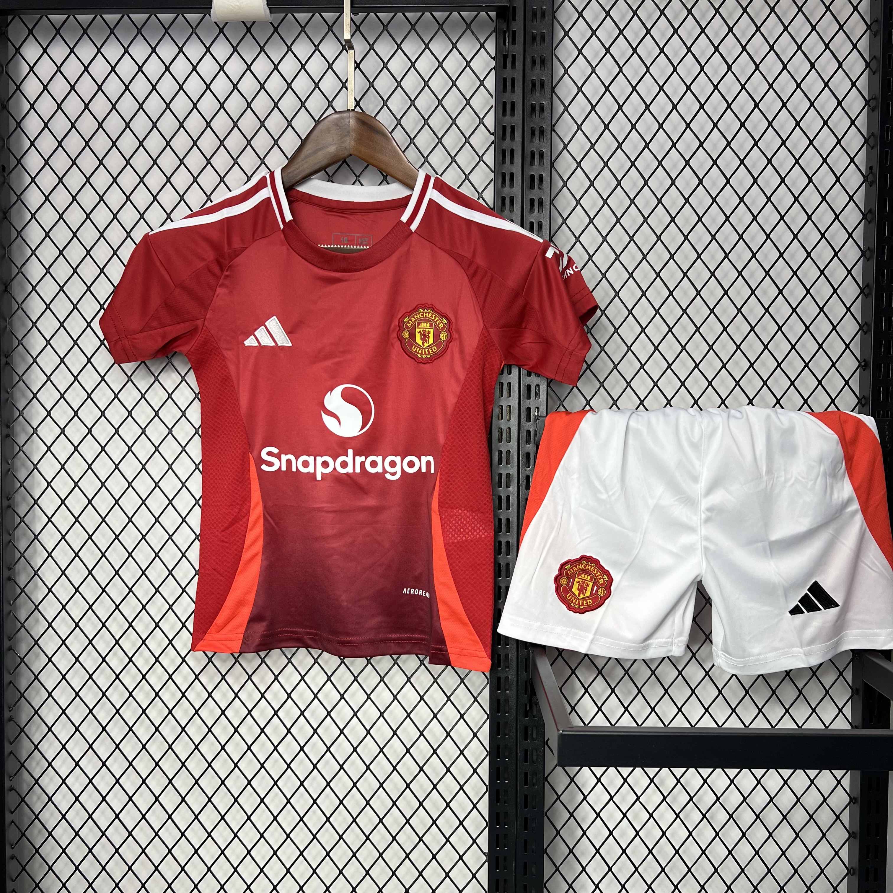 24-25 Manchester United Home Kids Jersey+Shorts - view 6