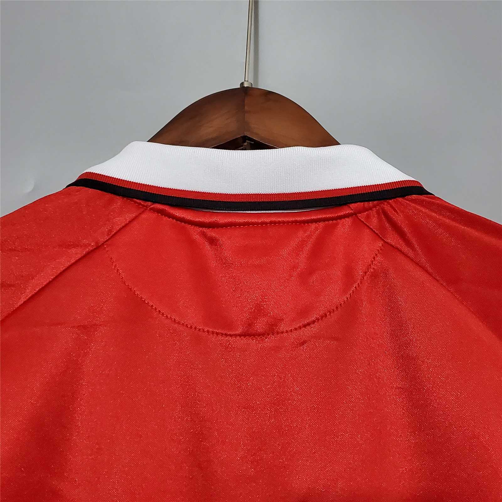 1999-2000 Manchester United Home Retro Jersey Long Sleeve - view 7