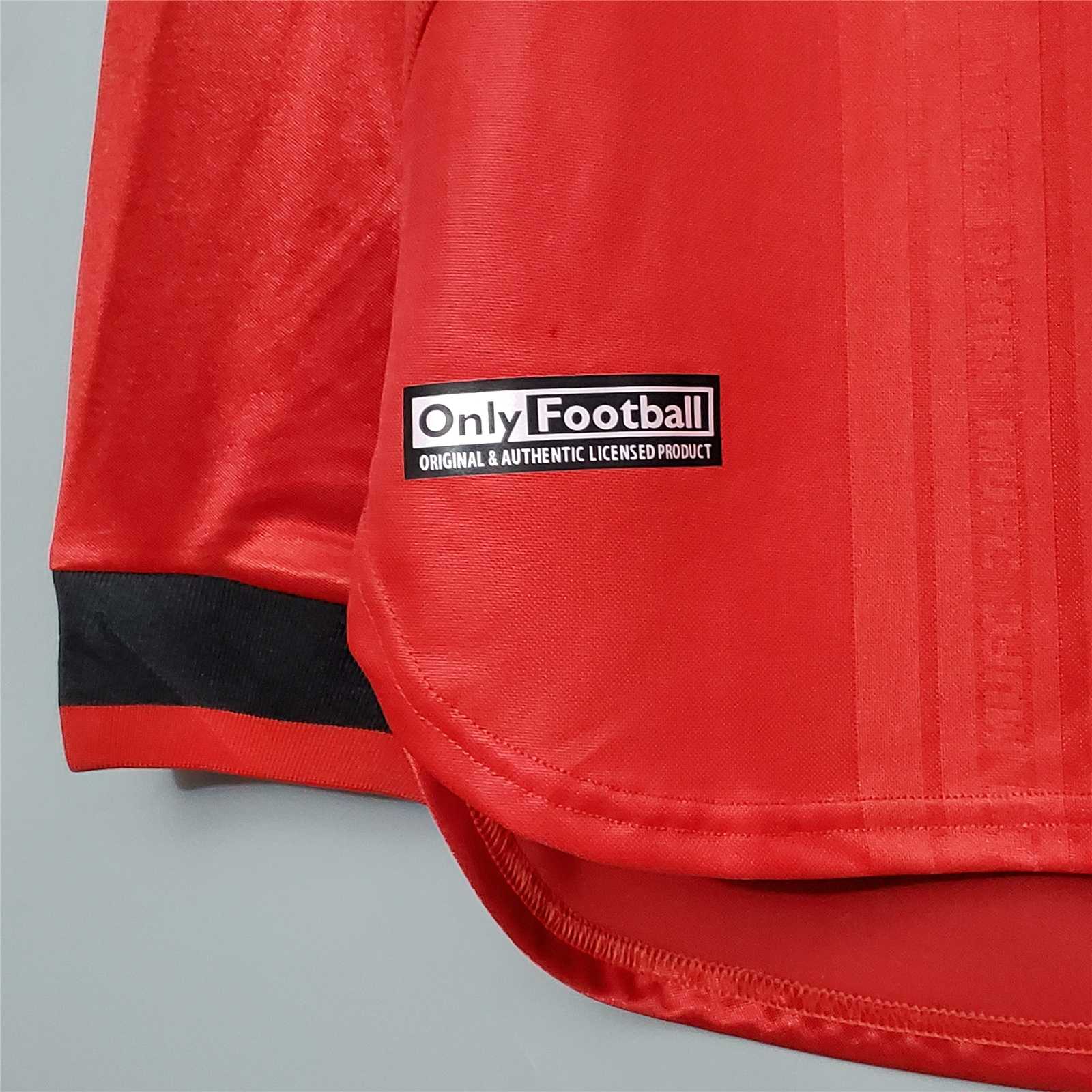 1999-2000 Manchester United Home Retro Jersey Long Sleeve - view 9