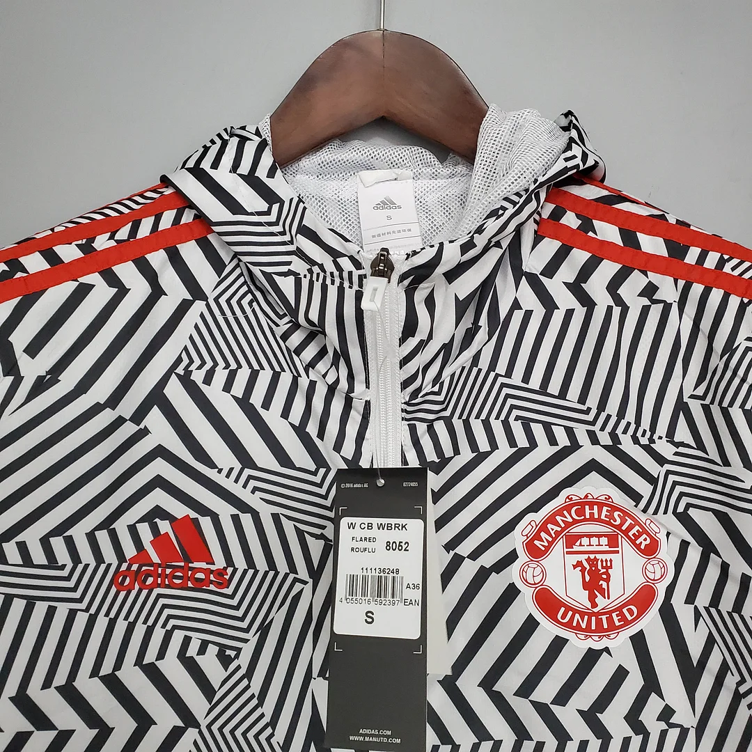 2021/2022 Manchester United Jersey Windbreaker Black-White Stripes - view 6