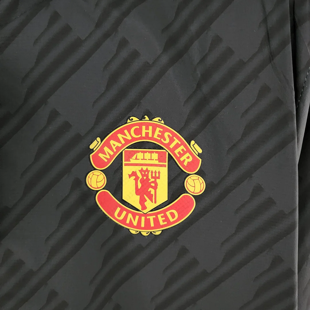 2022/2023 Manchester United Windbreaker Black Red Edge - view 3