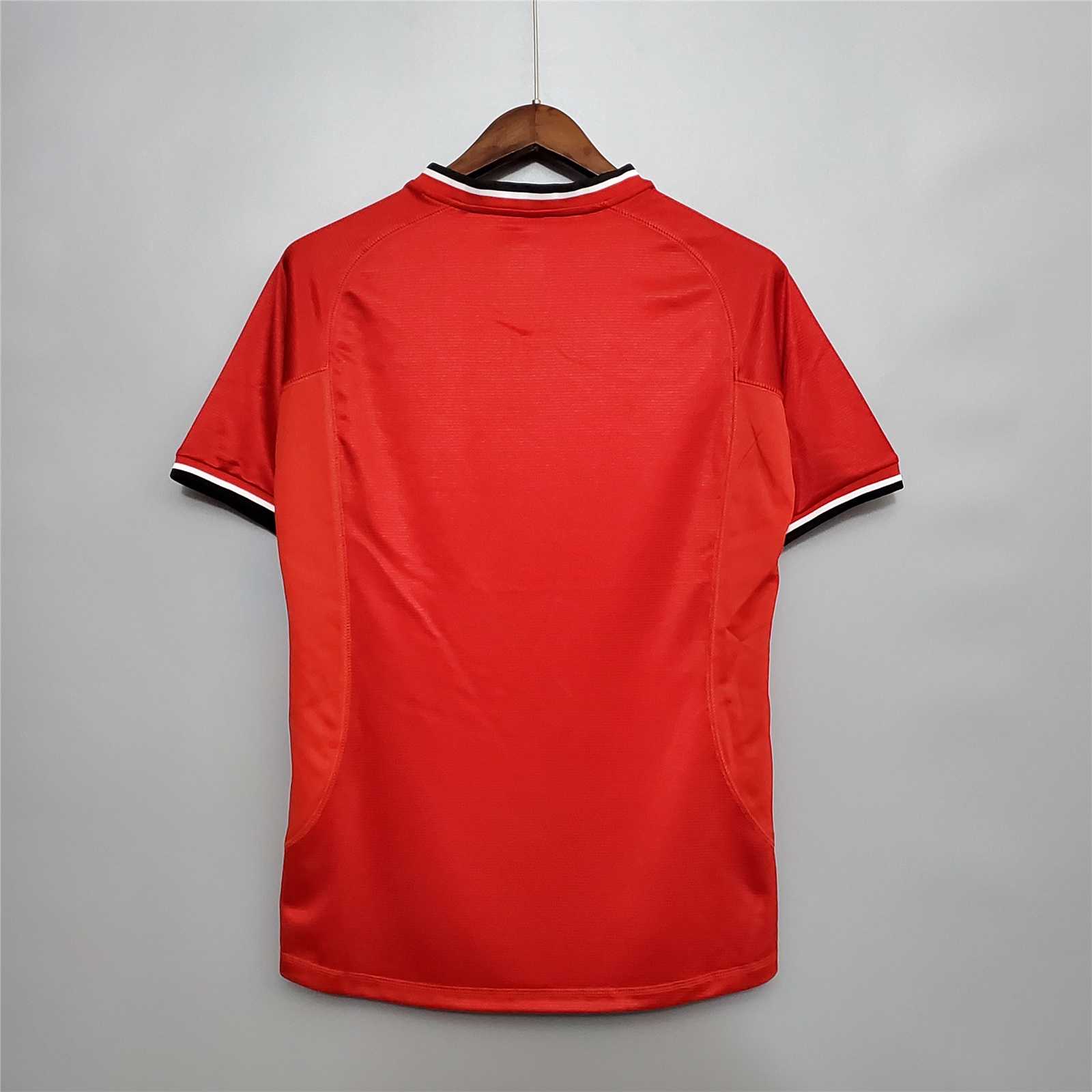 00-02 Manchester United Home Retro Jersey - view 3