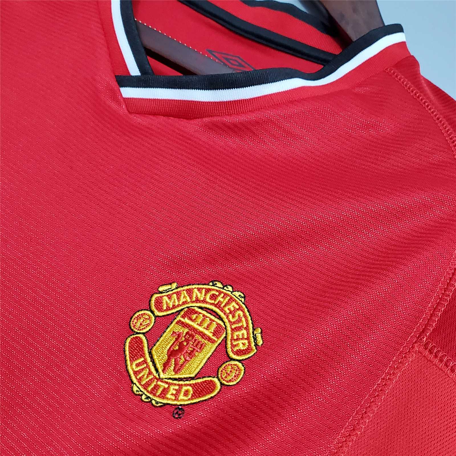 00-02 Manchester United Home Retro Jersey - view 5