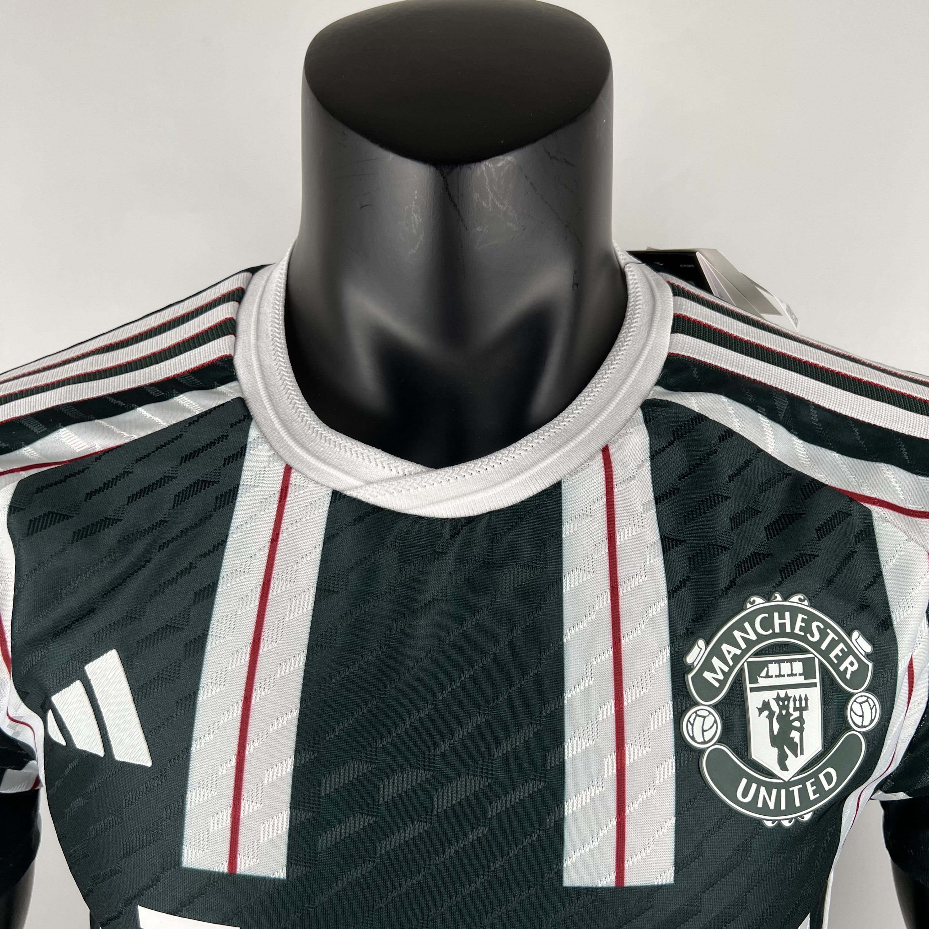 23-24 Manchester United Away Jersey Player Version - view 10