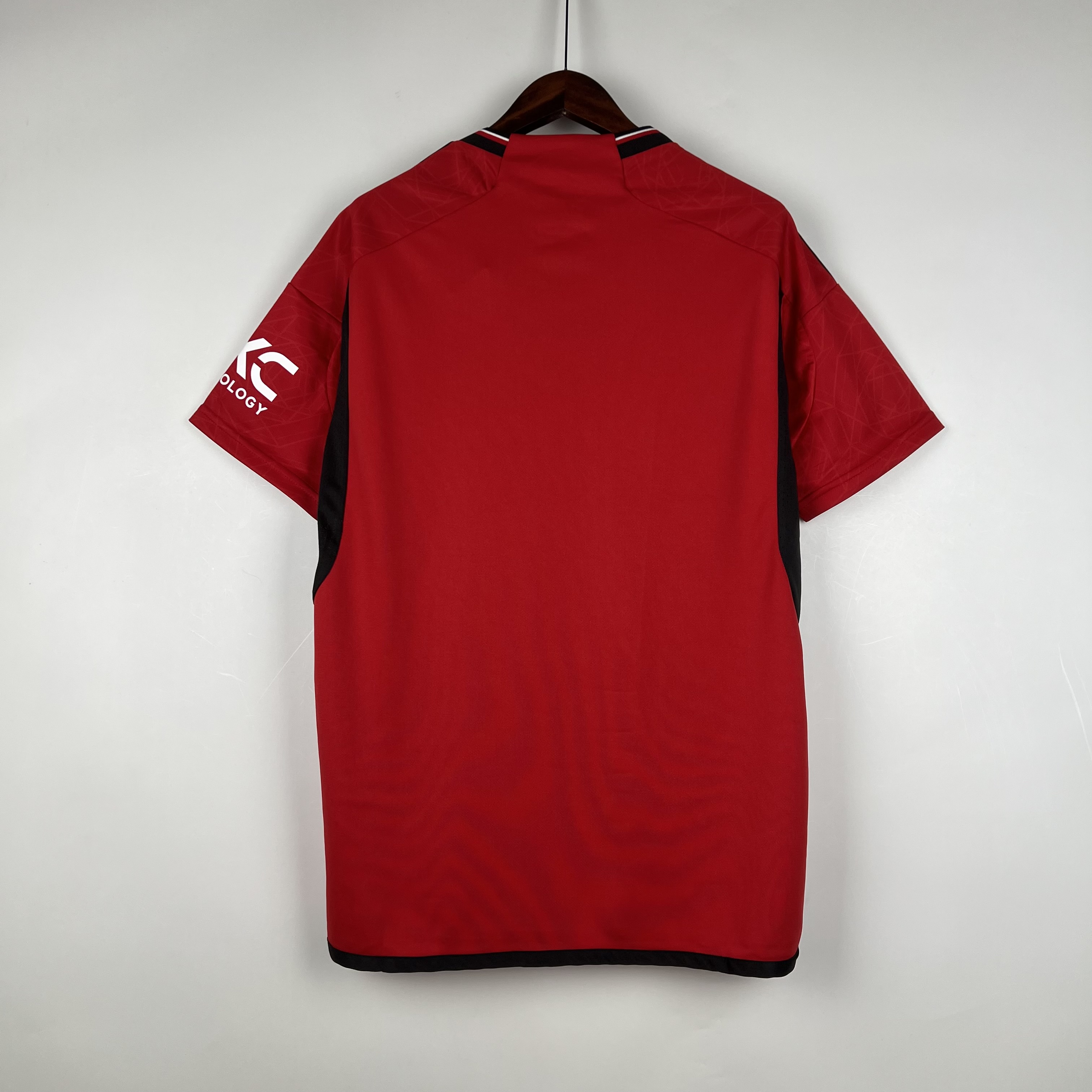 23-24 Manchester United Home Fan Version - view 3