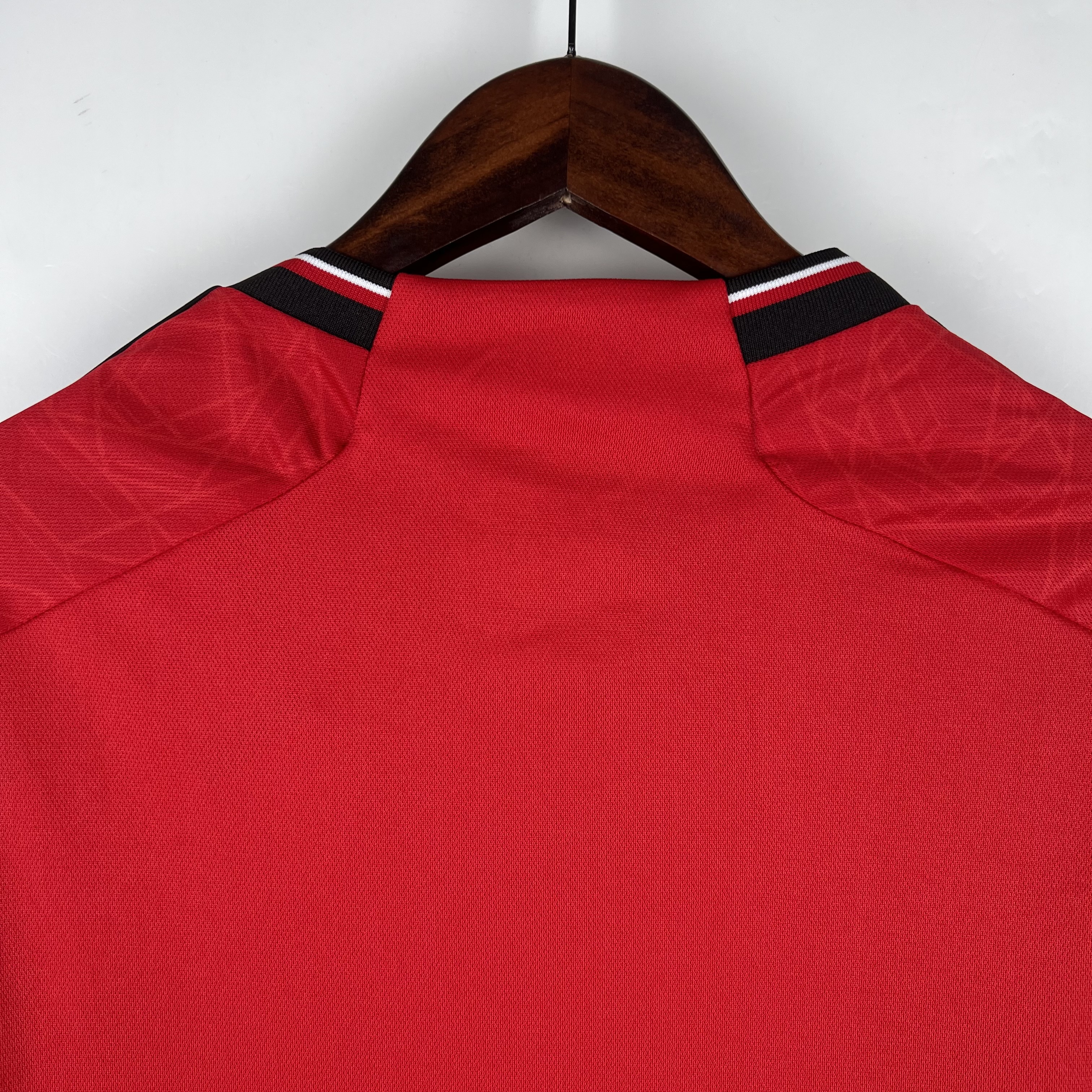 23-24 Manchester United Home Fan Version - view 10