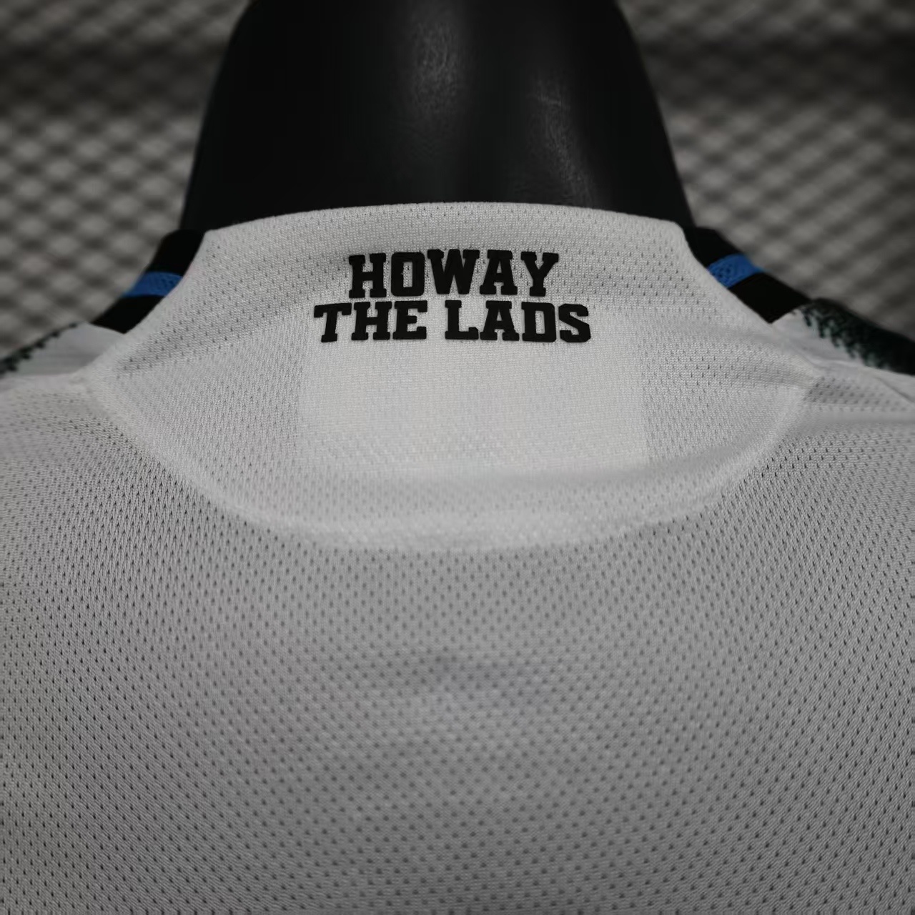 25-26 Newcastle United Home Soccer Jersey Player Version - view 5