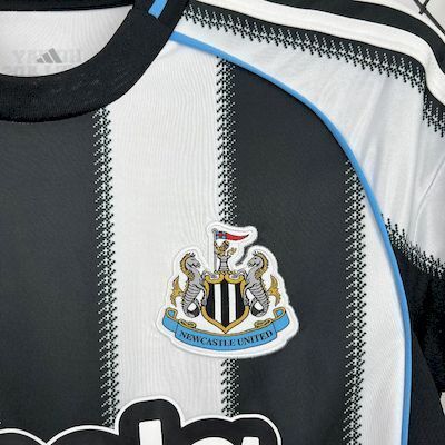 25-26 Newcastle United Home Soccer Jersey - view 10