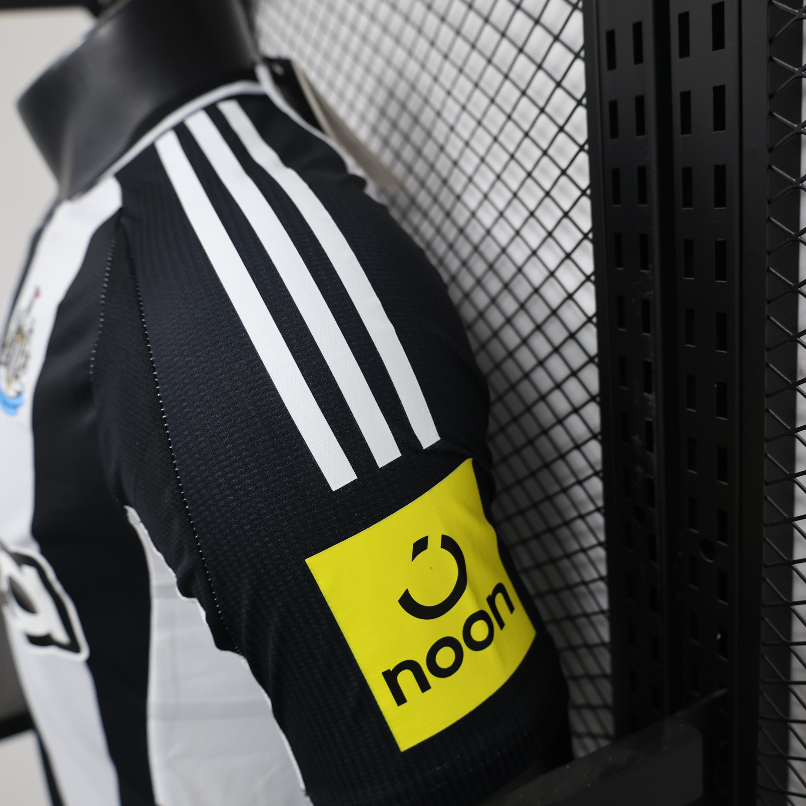 24-25 Newcastle United Home Soccer Jersey Player Version - view 4