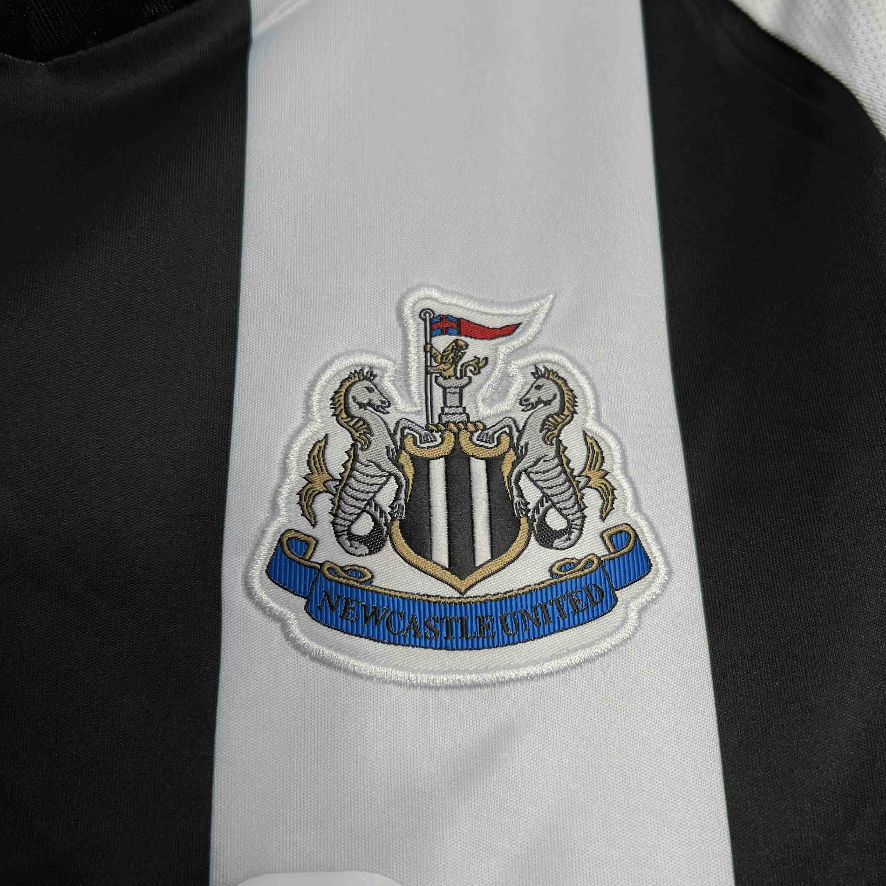 24-25 Newcastle United Home Soccer Jersey - view 4