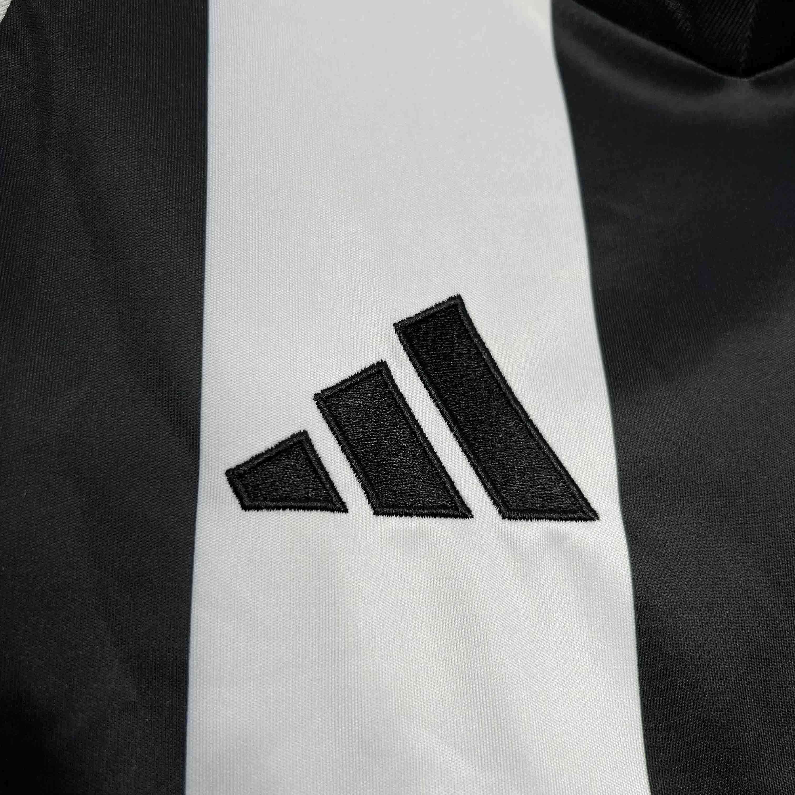 24-25 Newcastle United Home Soccer Jersey - view 6