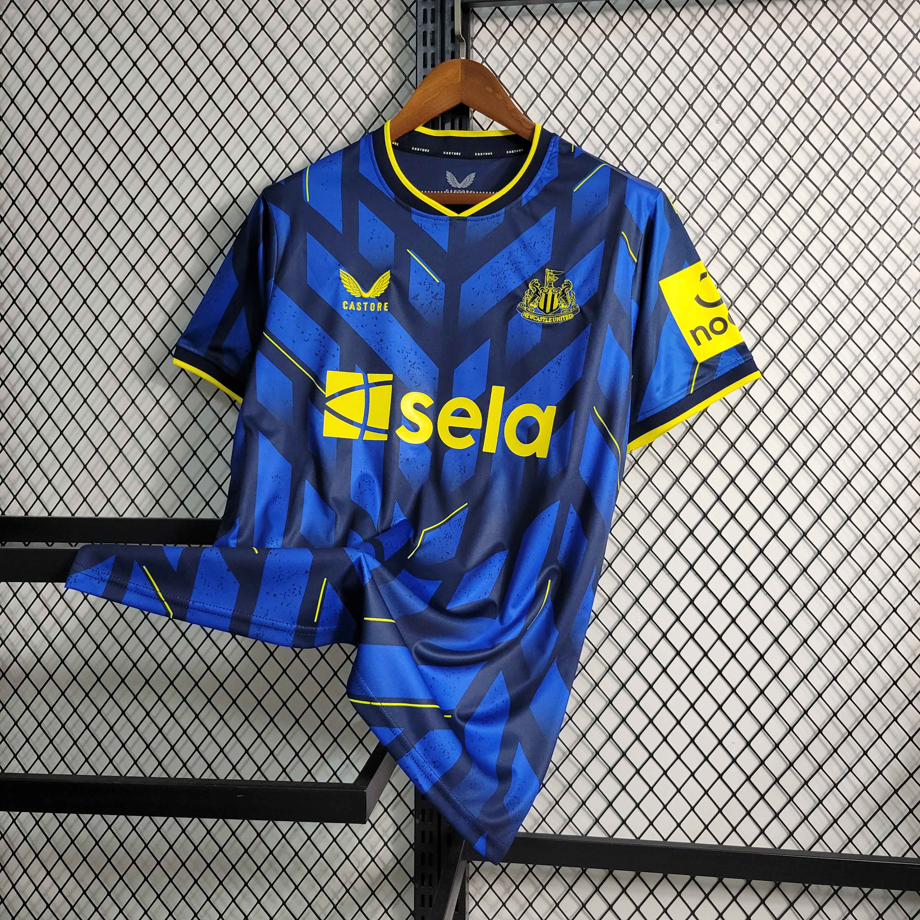 23-24 Newcastle United Third Away Jersey - view 4