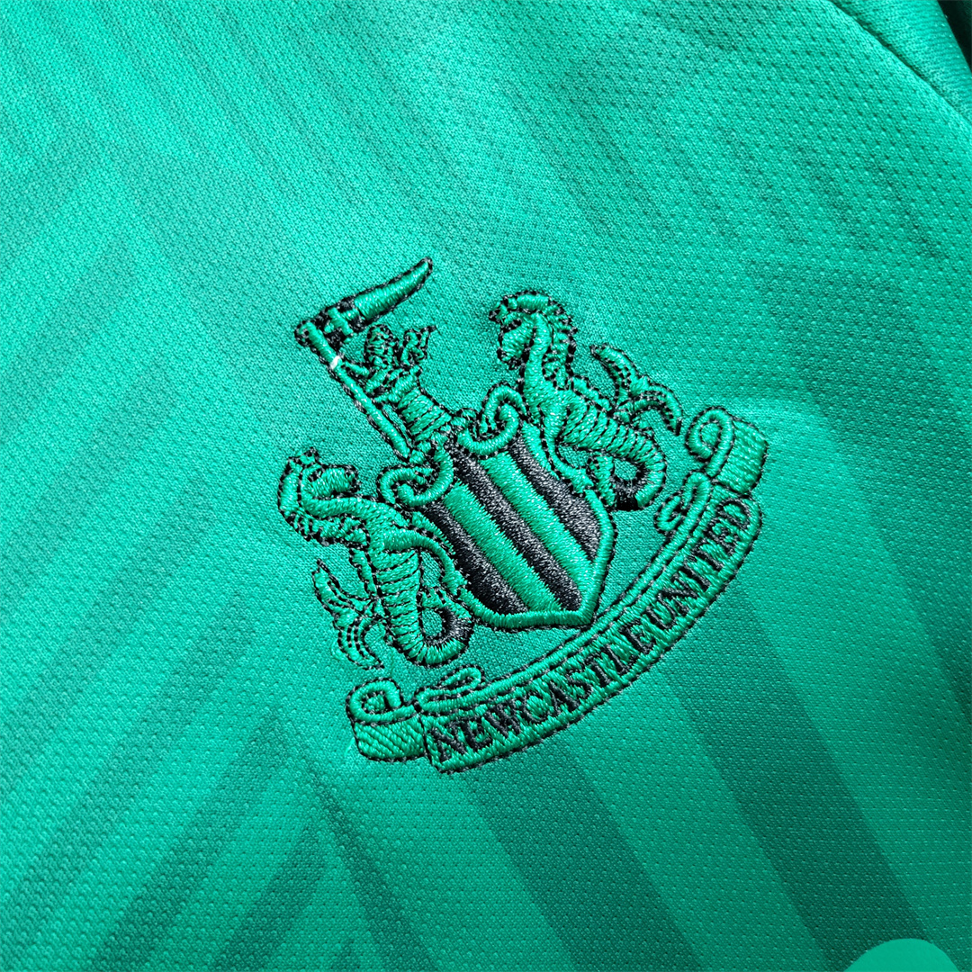23-24 Newcastle United Away Kids Kit Jersey - view 7