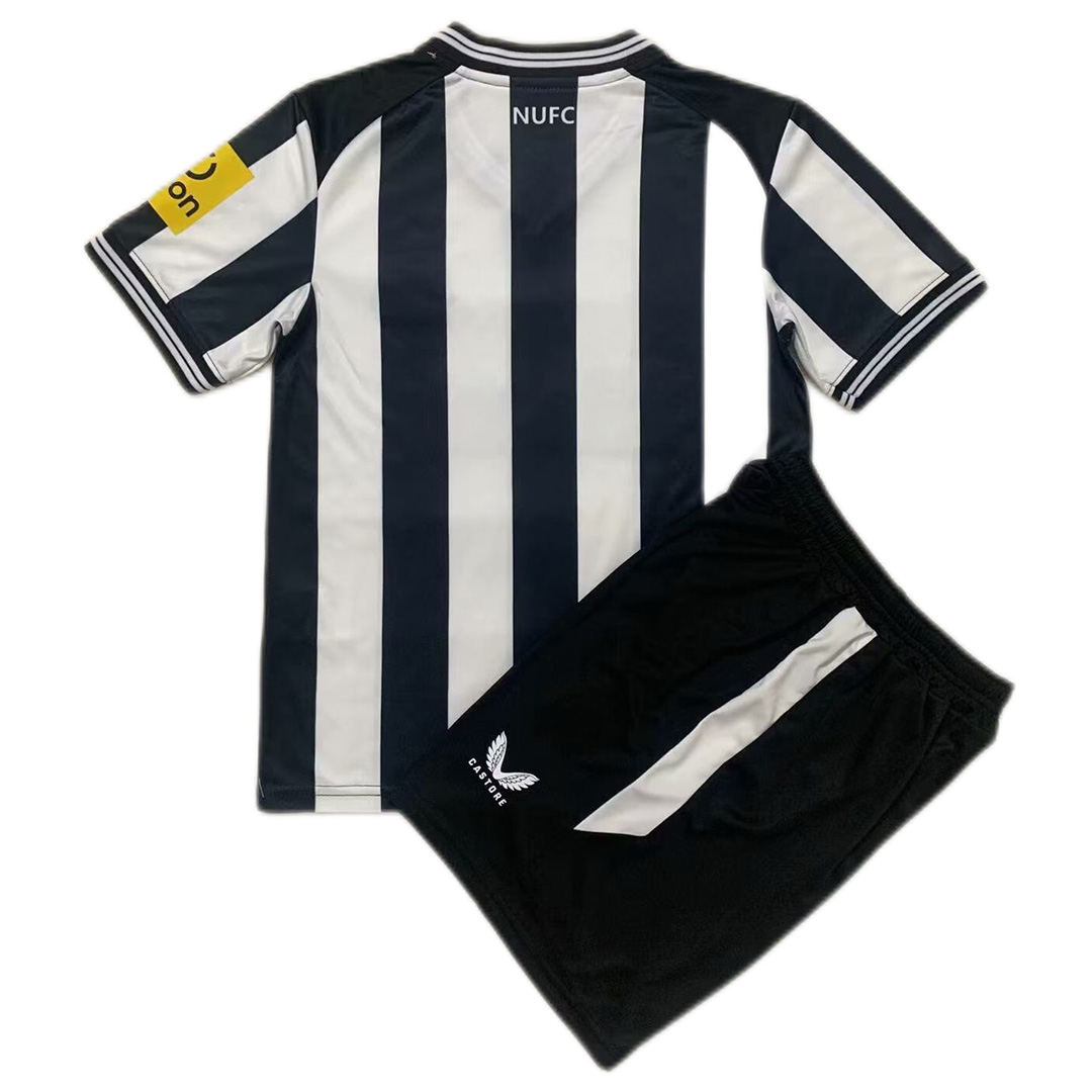 23-24 Newcastle United Home Kids Kit Jersey+Shorts - view 8