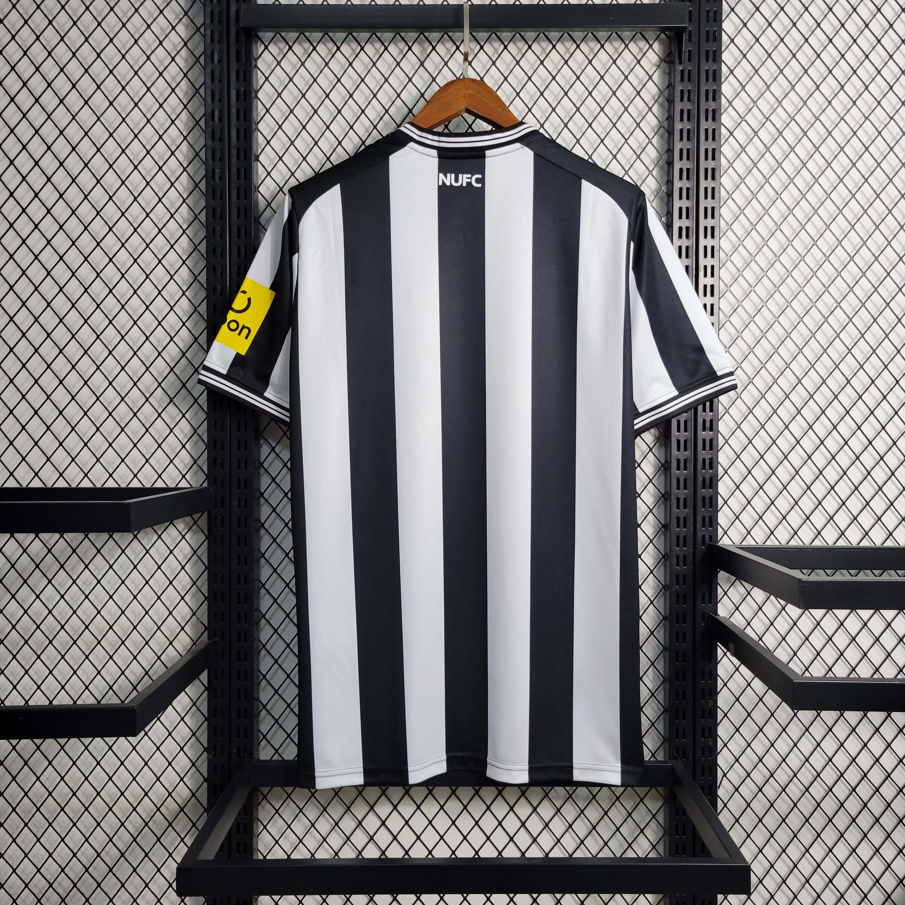 23-24 Newcastle United Home Fan Version - view 7