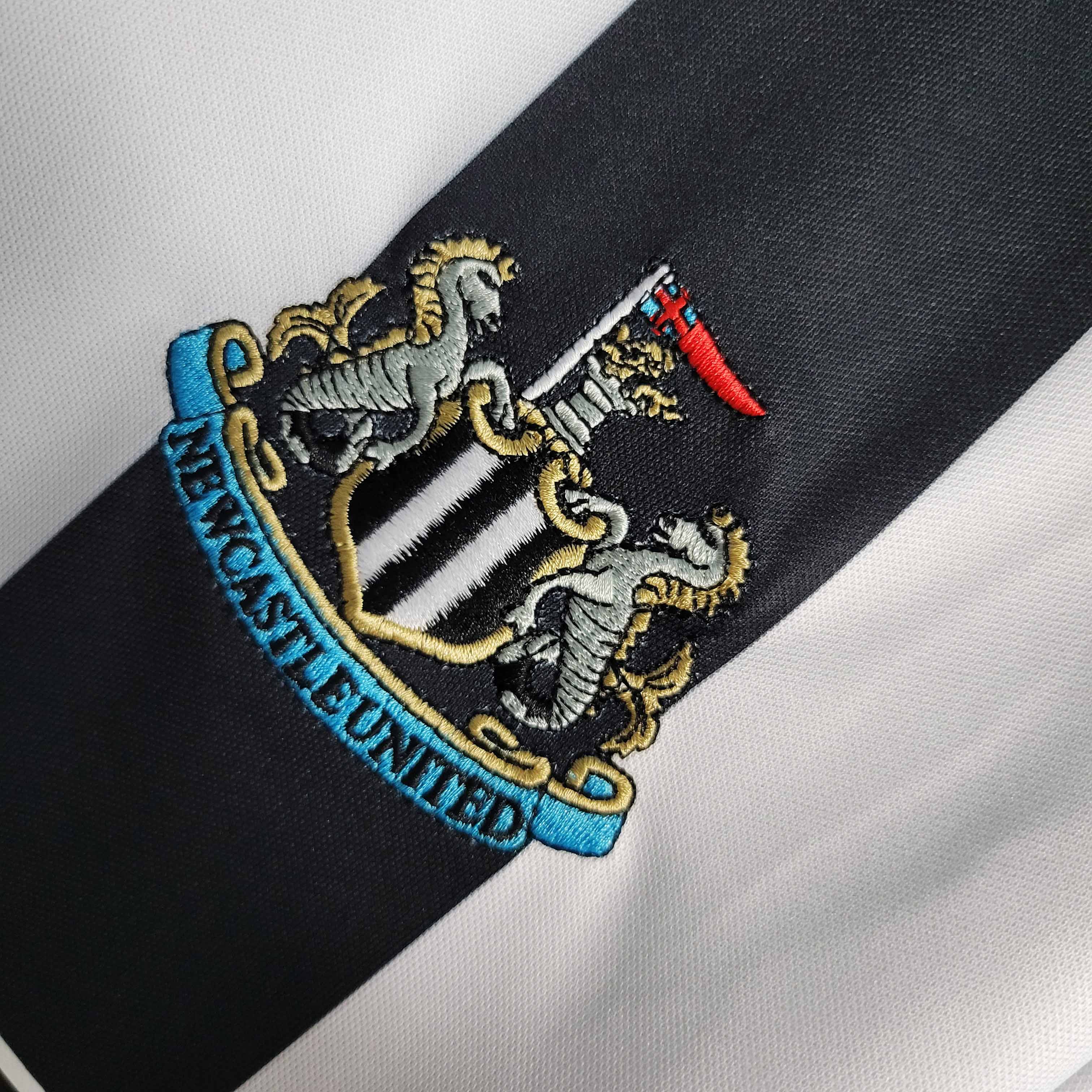 23-24 Newcastle United Home Fan Version - view 9