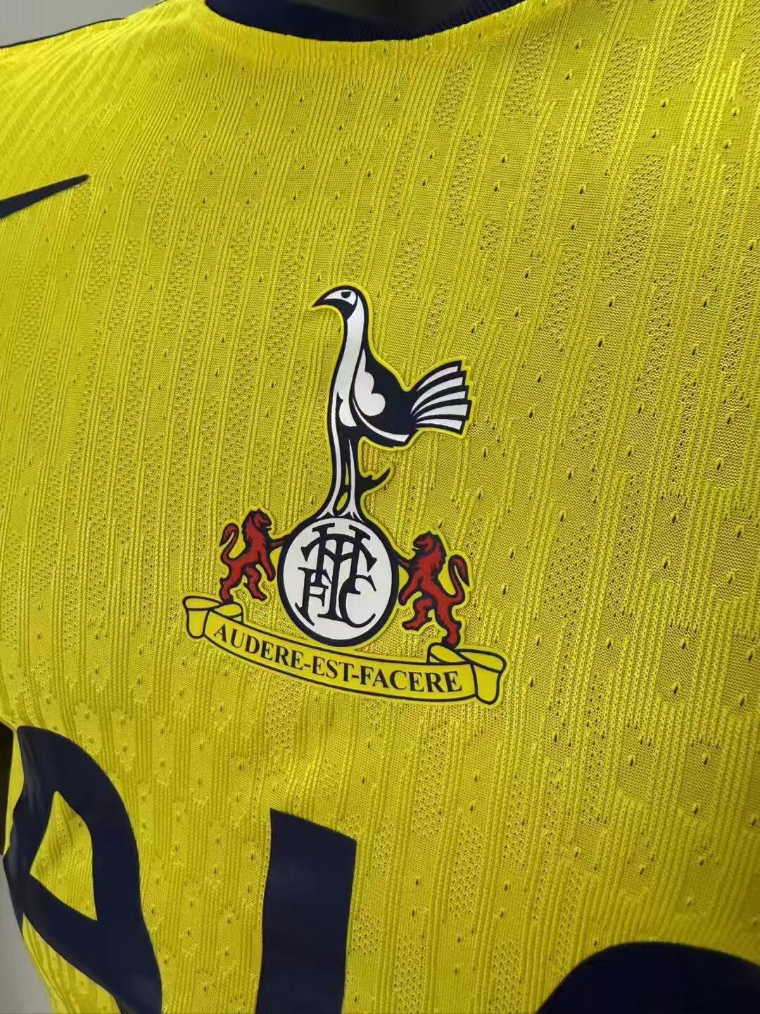 25-26 Tottenham Hotspur Third Away Soccer Jersey - view 4