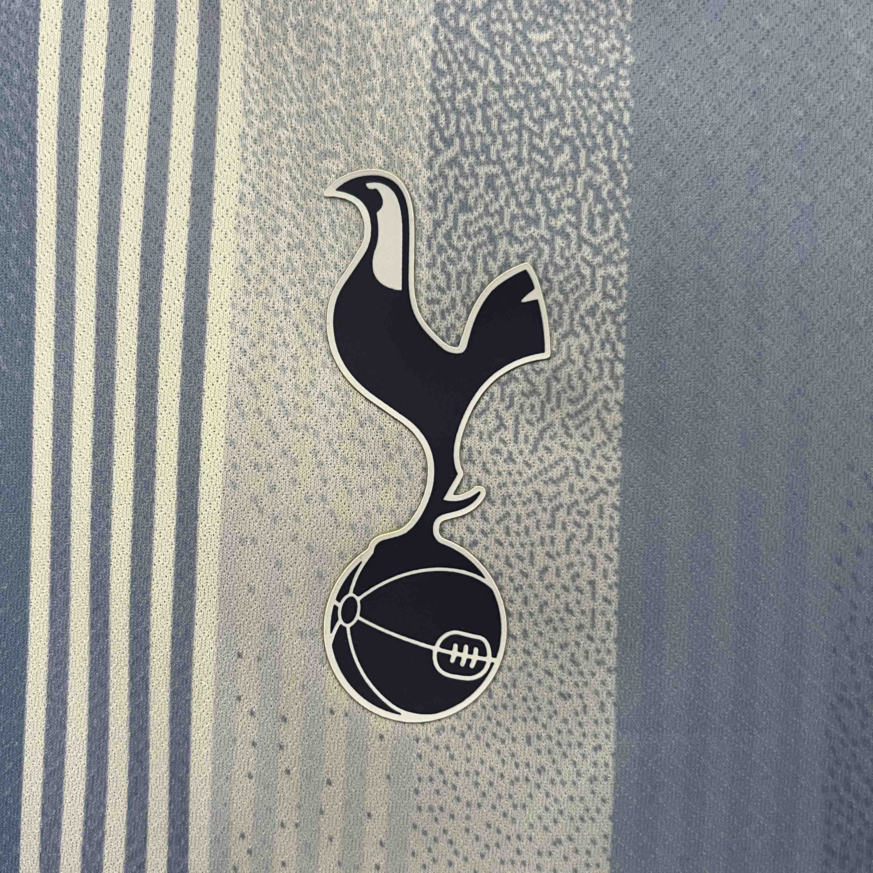 24-25 Tottenham Hotspur Away - view 6