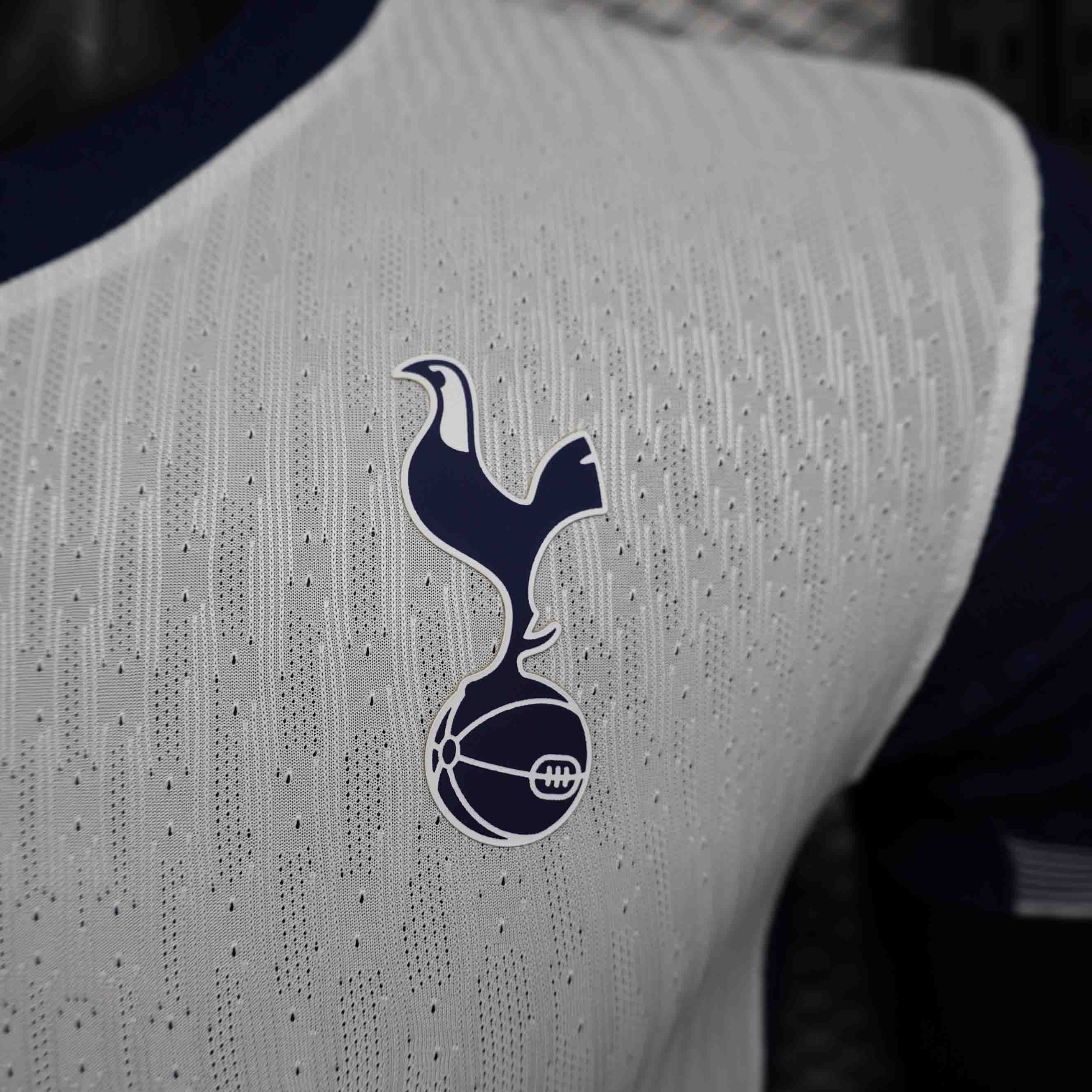 24-25 Tottenham Hotspur Home Player Version - view 4