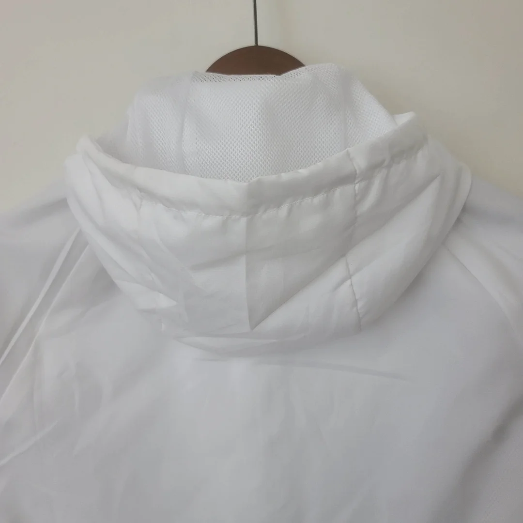 2022/2023 Tottenham Windbreaker White - view 5