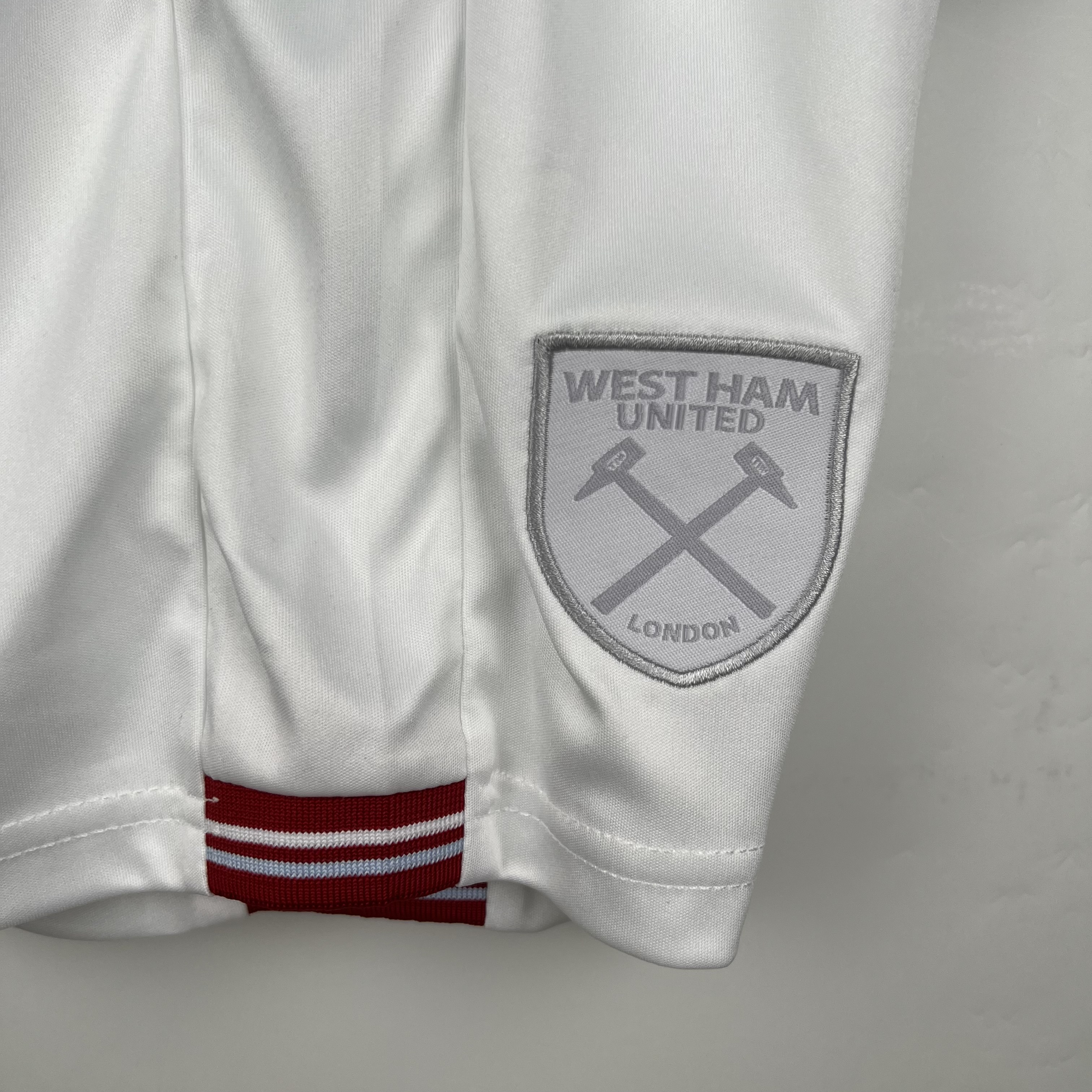 23-24 West Ham United Kids Kit Jersey+Shorts - view 6
