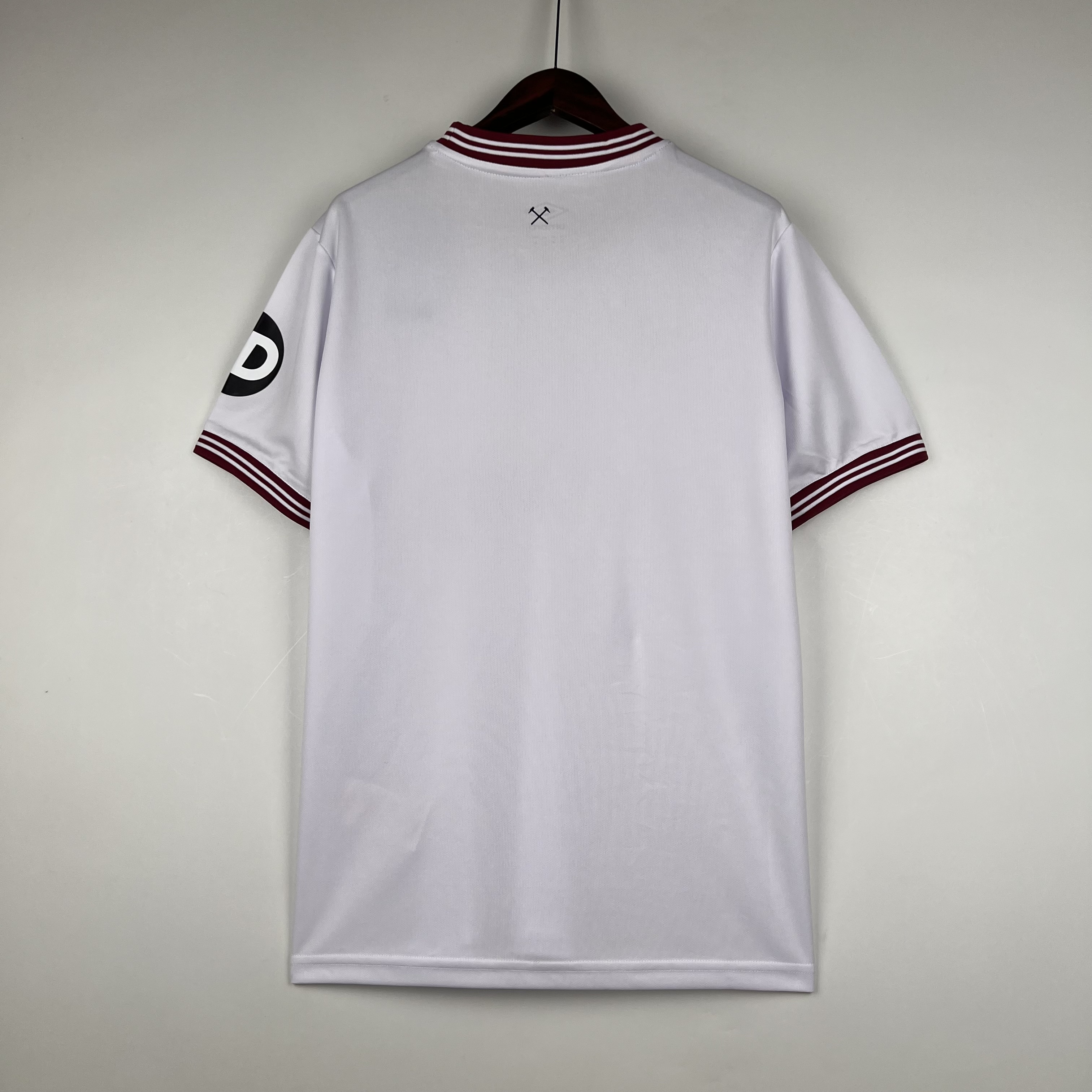 23-24 West Ham United Away Jersey Fan Version - view 3