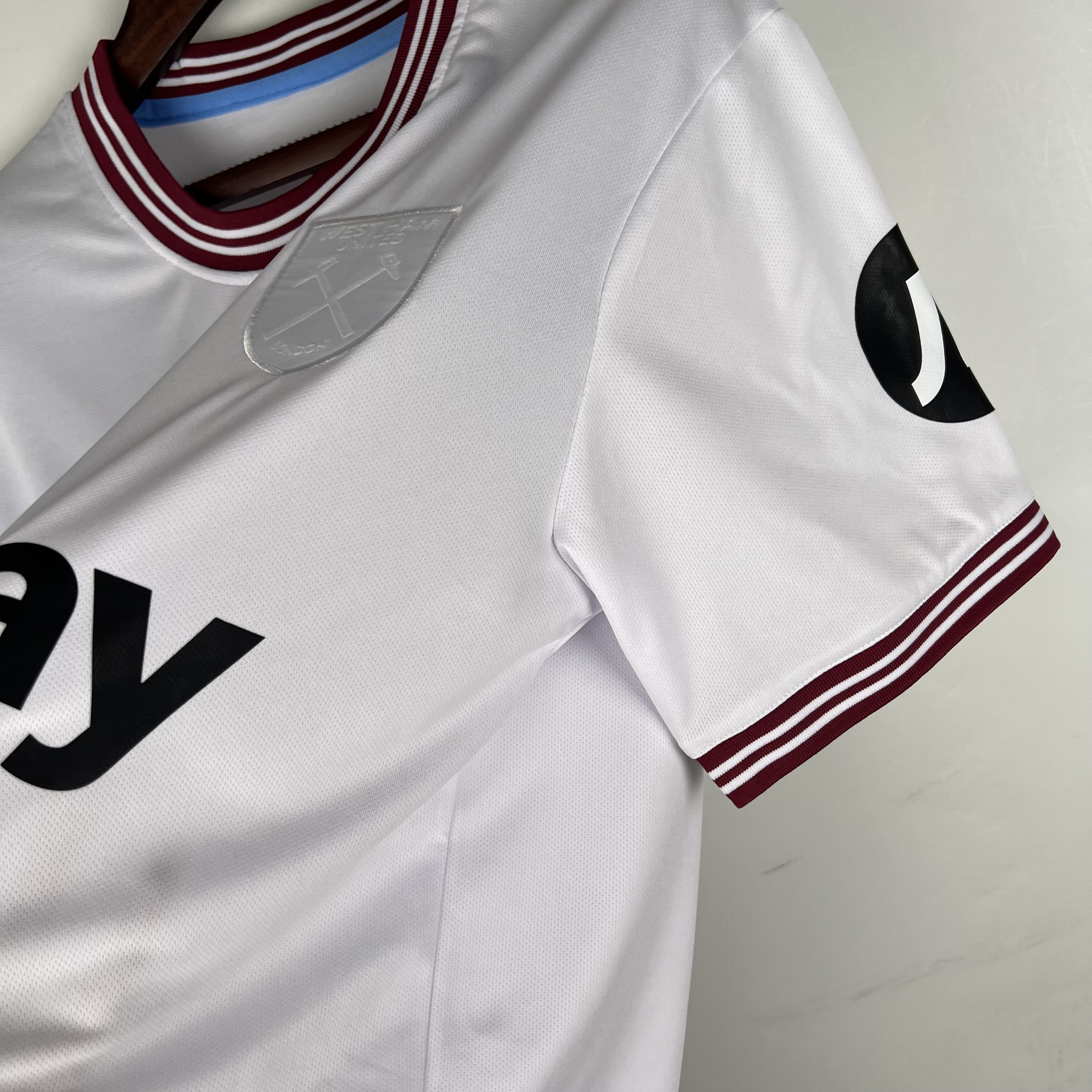 23-24 West Ham United Away Jersey Fan Version - view 6