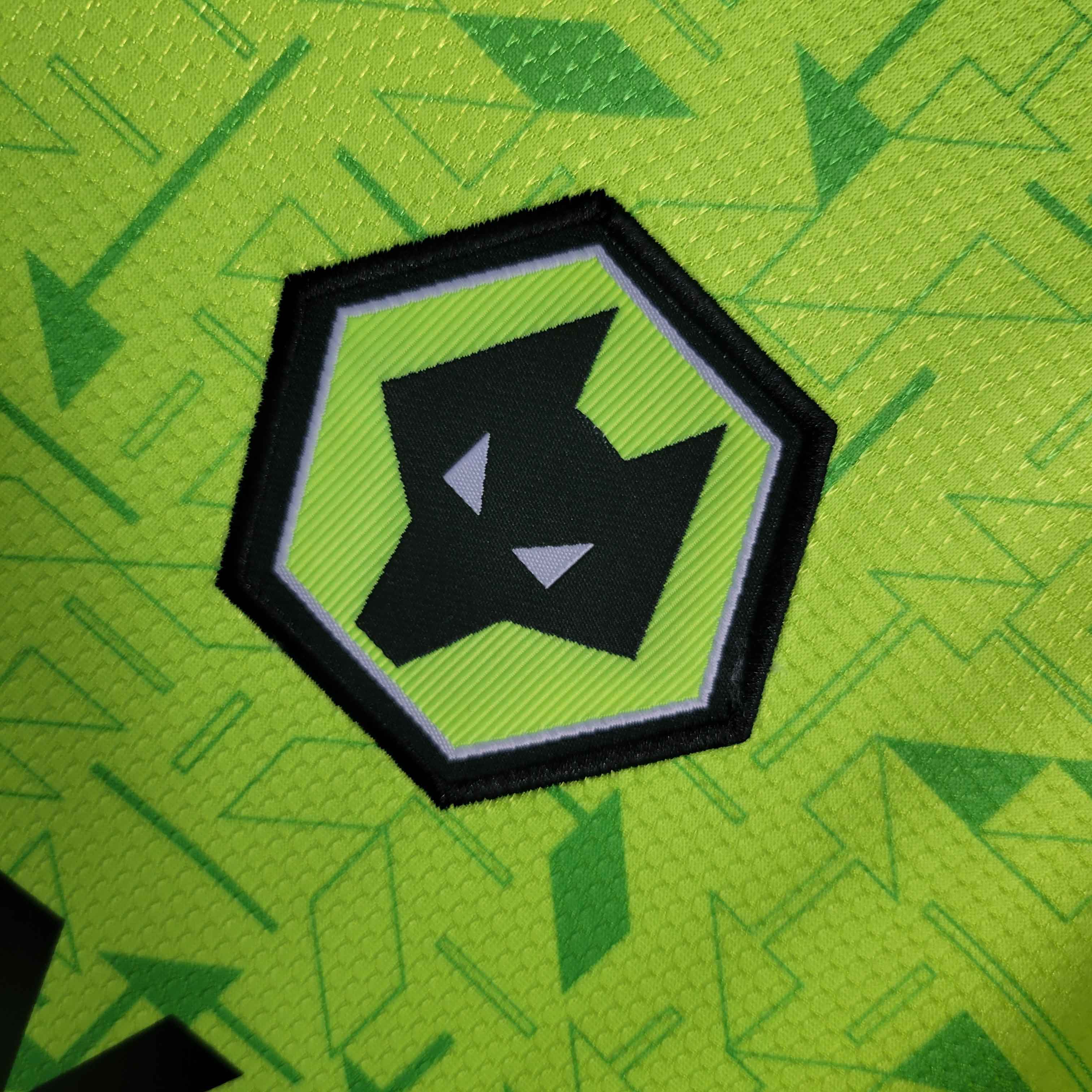 23-24 Wolves Jersey Goalkeepe Fan Version - view 5