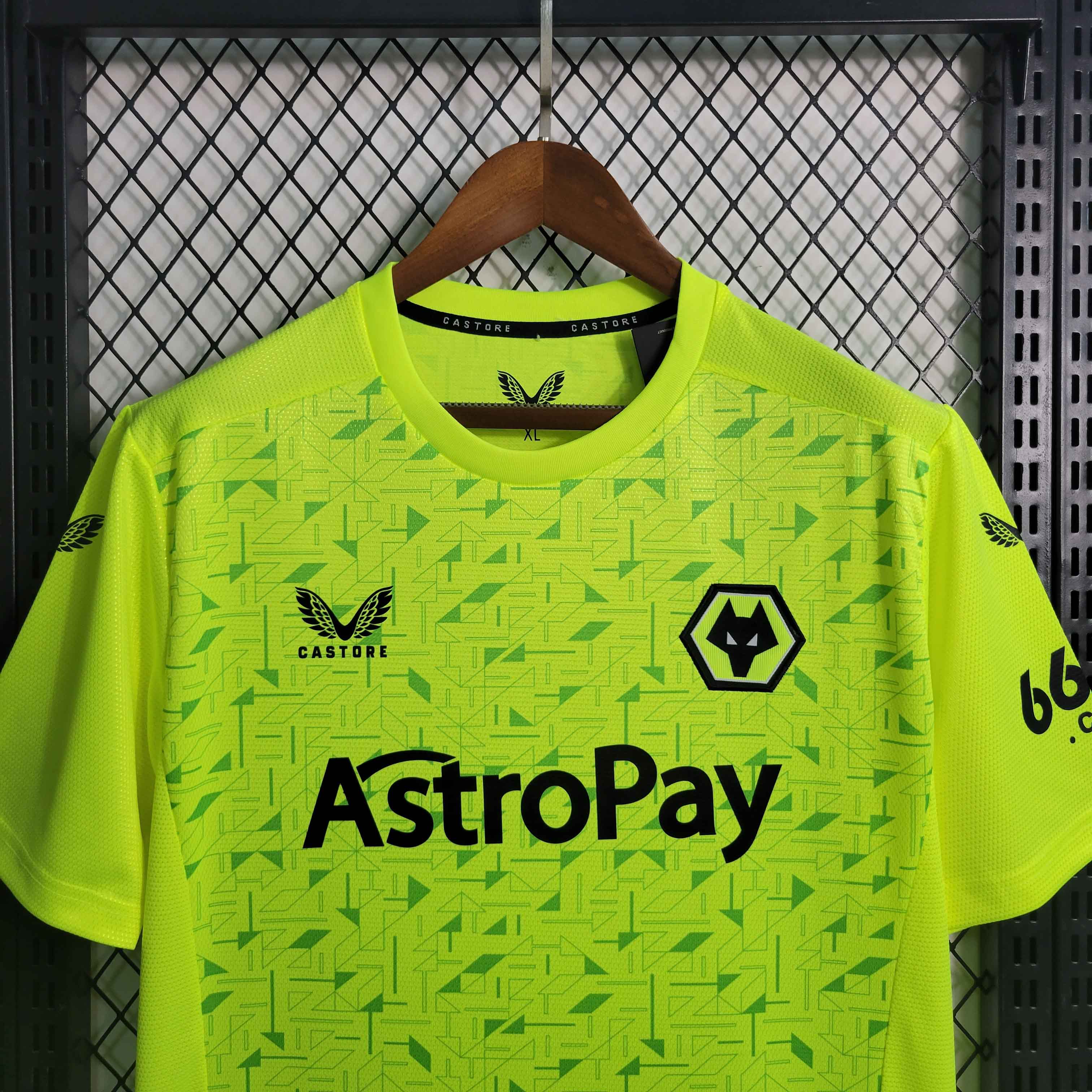 23-24 Wolves Jersey Goalkeepe Fan Version - view 6
