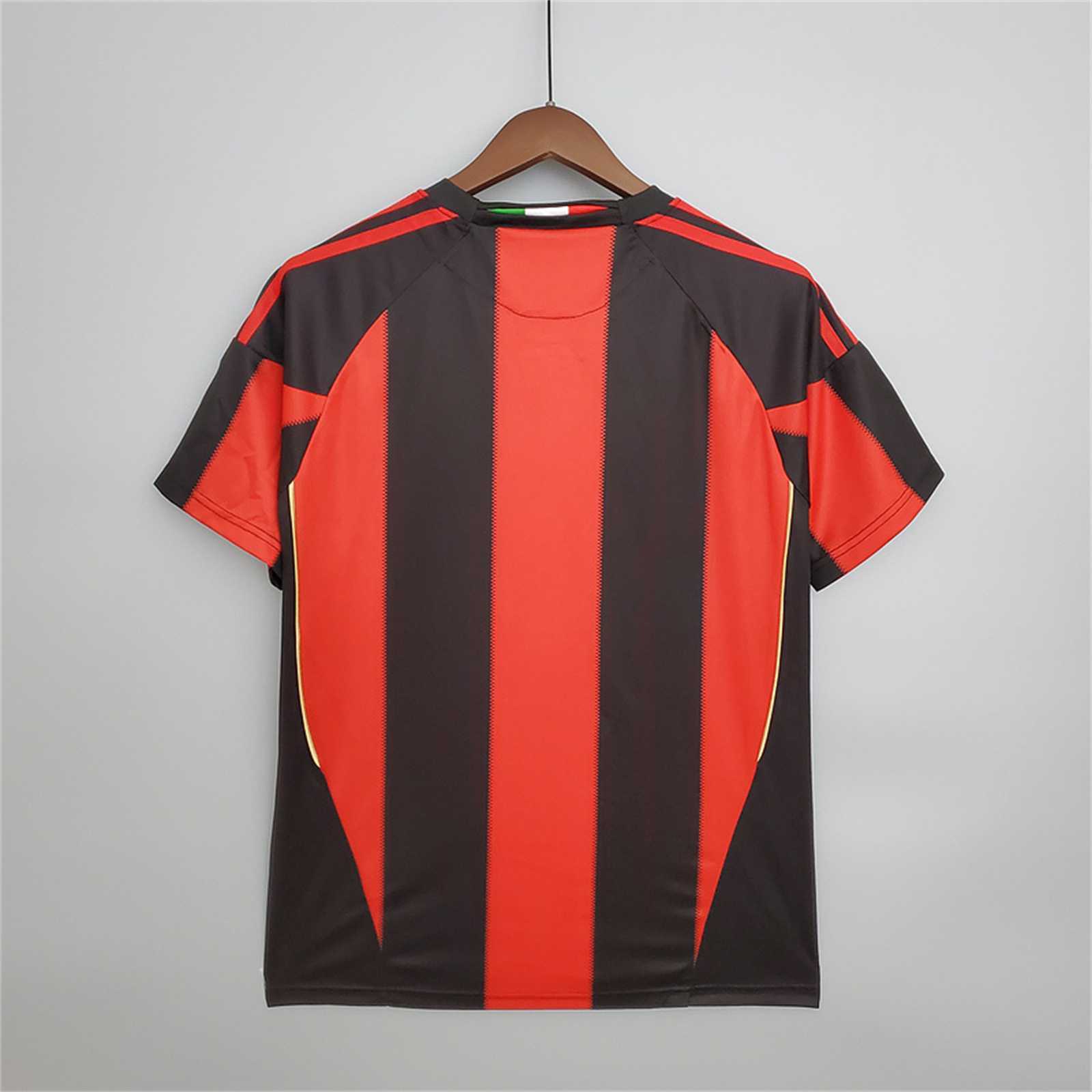 2010-11 AC Milan  Retro Jersey Home - view 5
