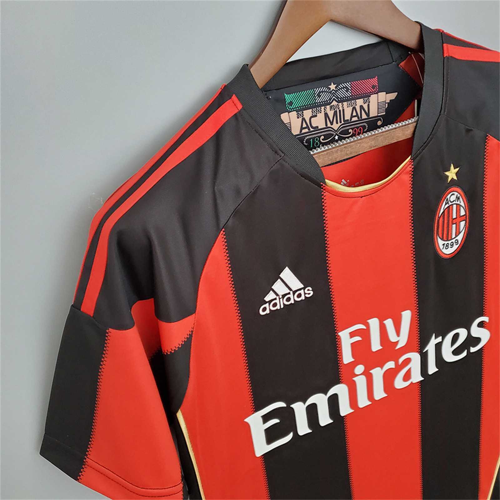 2010-11 AC Milan  Retro Jersey Home - view 8