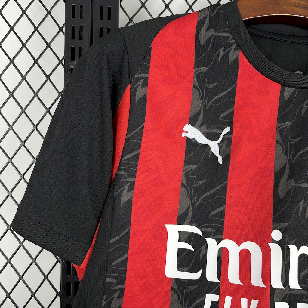 25-26 AC Milan Home Soccer Jersey Red - view 4