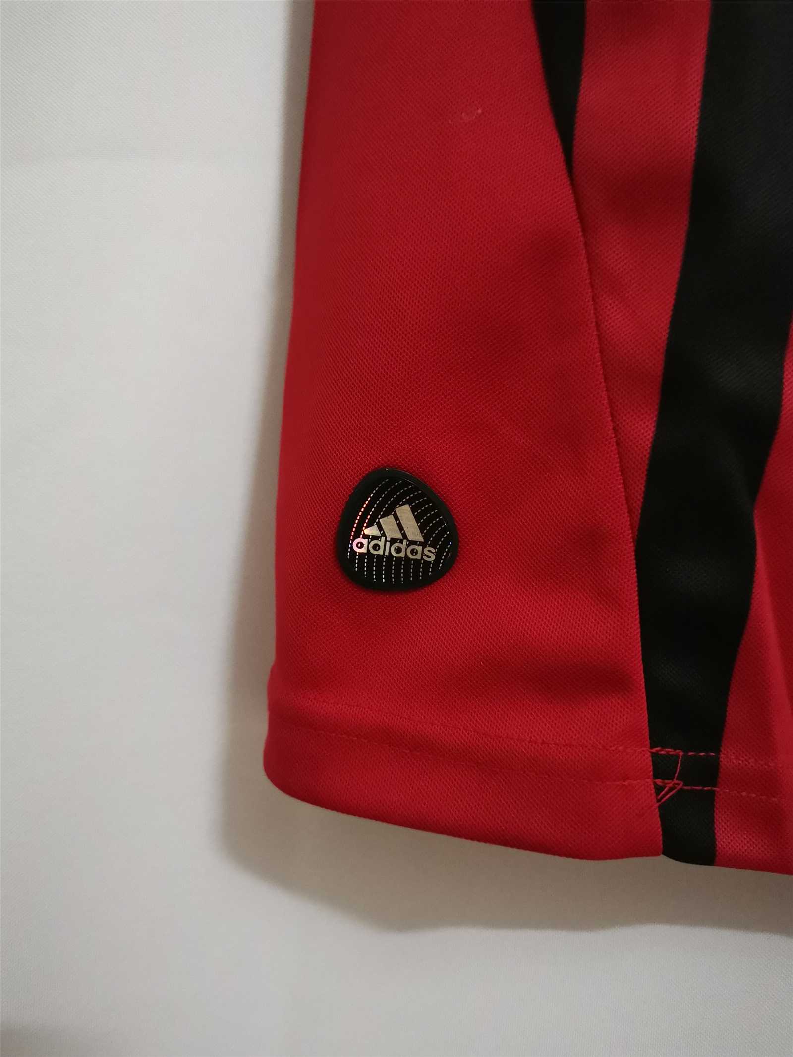 2011-12 AC Milan  Retro Jersey Home - view 7
