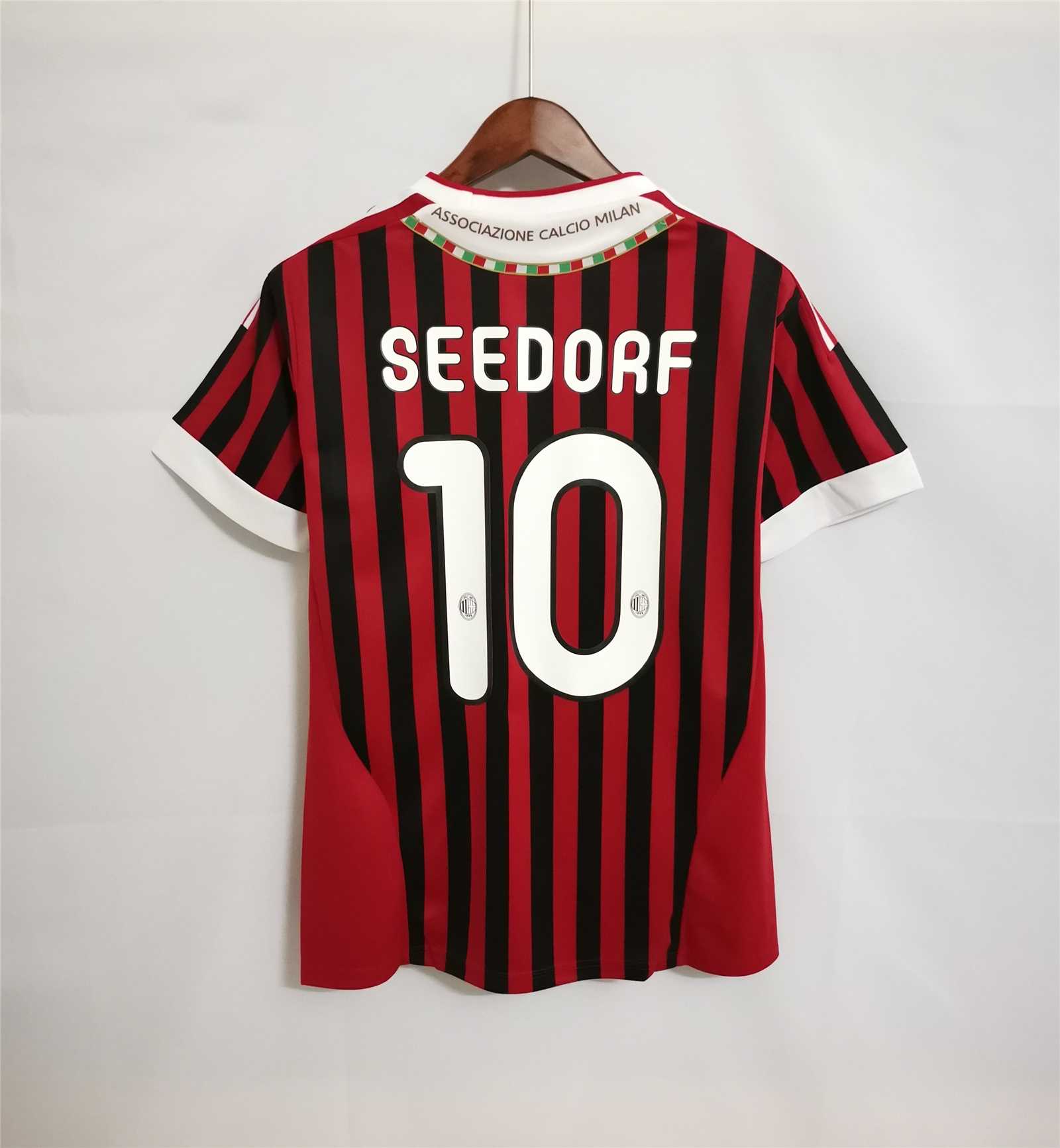 2011-12 AC Milan  Retro Jersey Home - view 11