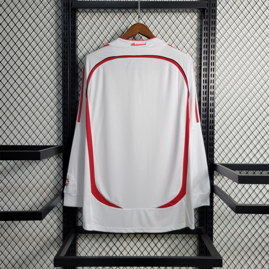 06-07 AC Milan UCL Final Retro Jersey Away Long Sleeve - view 3