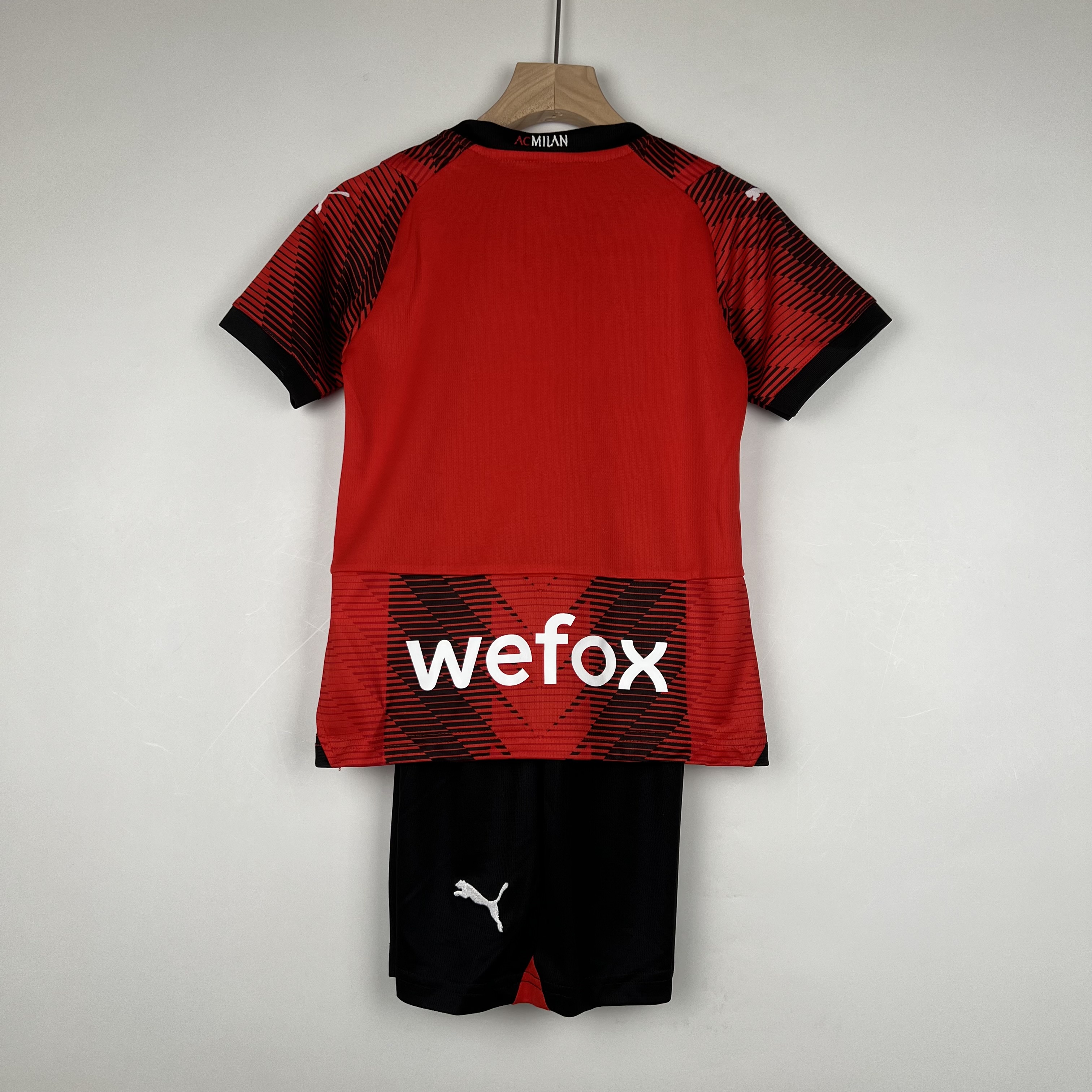 23-24 AC Milan Home Jersey Kids Kit(Jersey+Shorts) - view 3