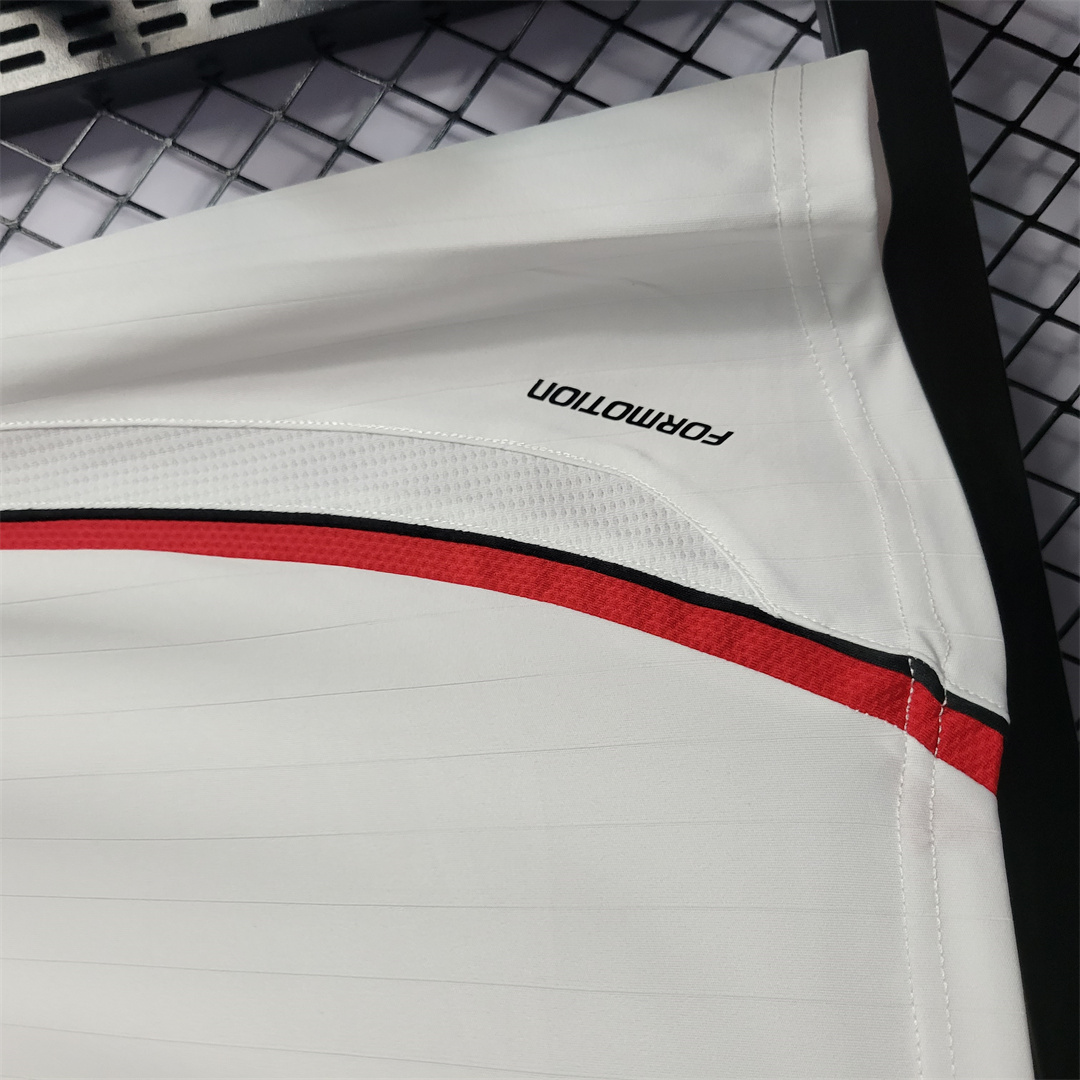 AC Milan UCL Final Retro Jersey Away 2006/07 - view 11