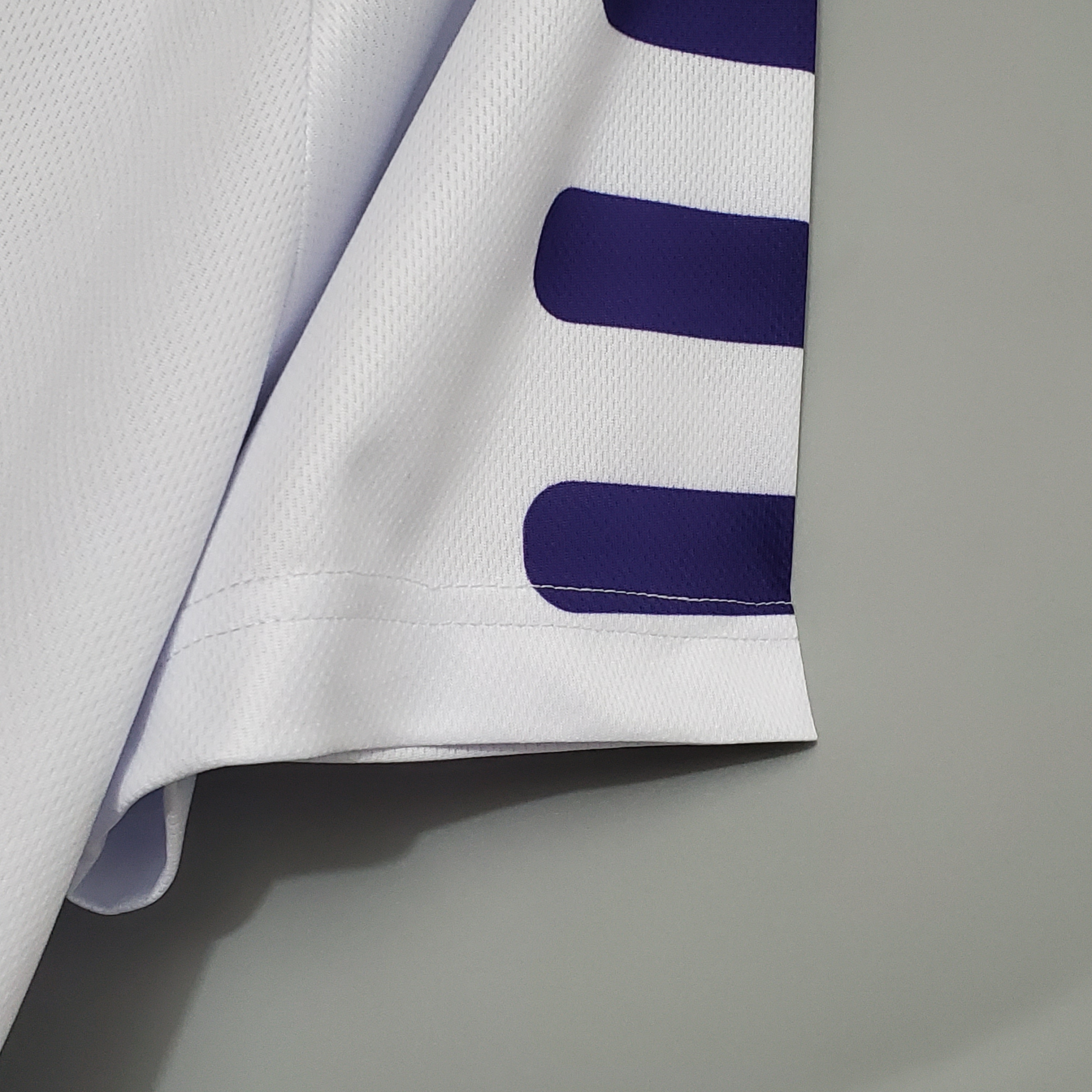 1998-1999 Fiorentina Soccer Away Jersey Retro Version - view 12