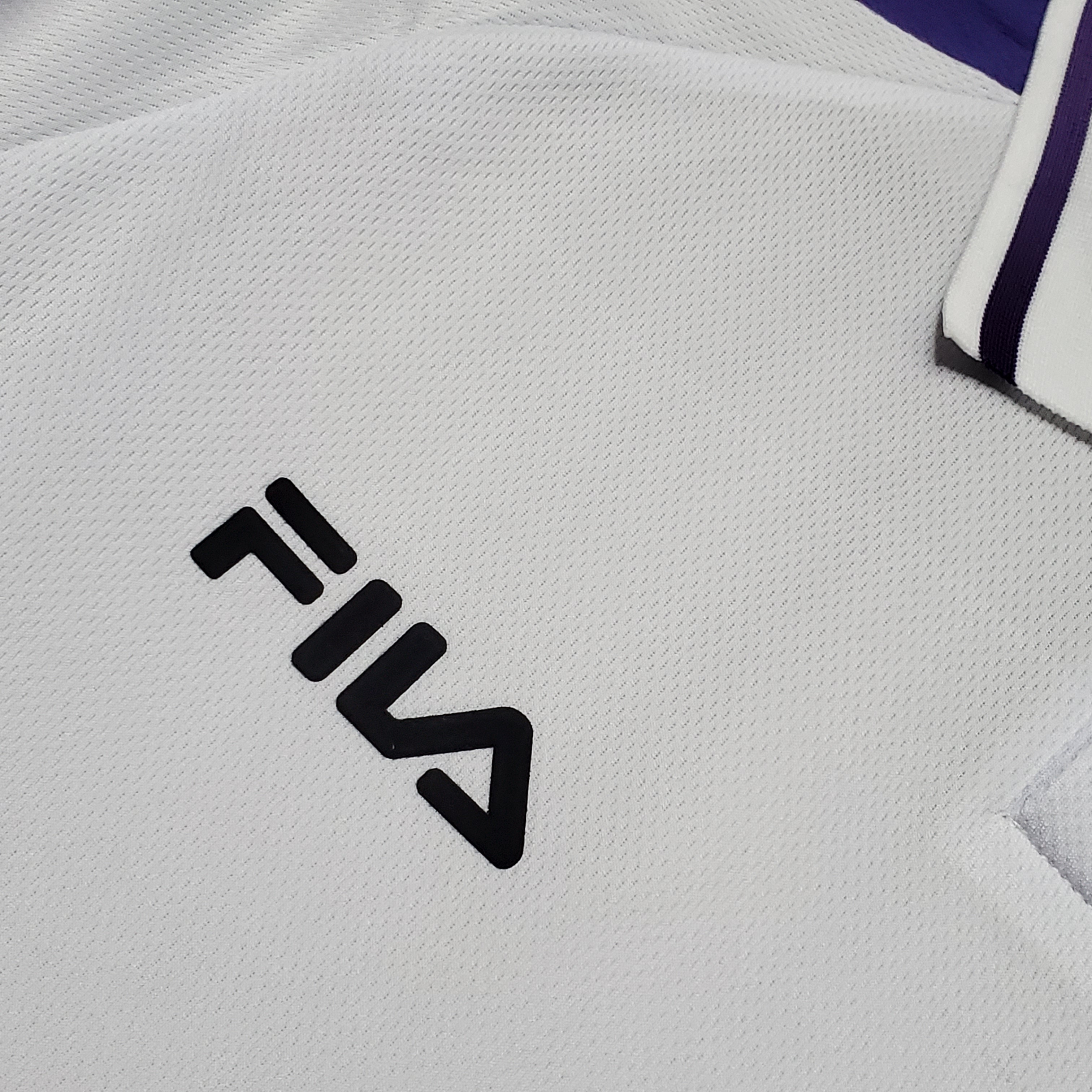 1998-1999 Fiorentina Soccer Away Jersey Retro Version - view 8