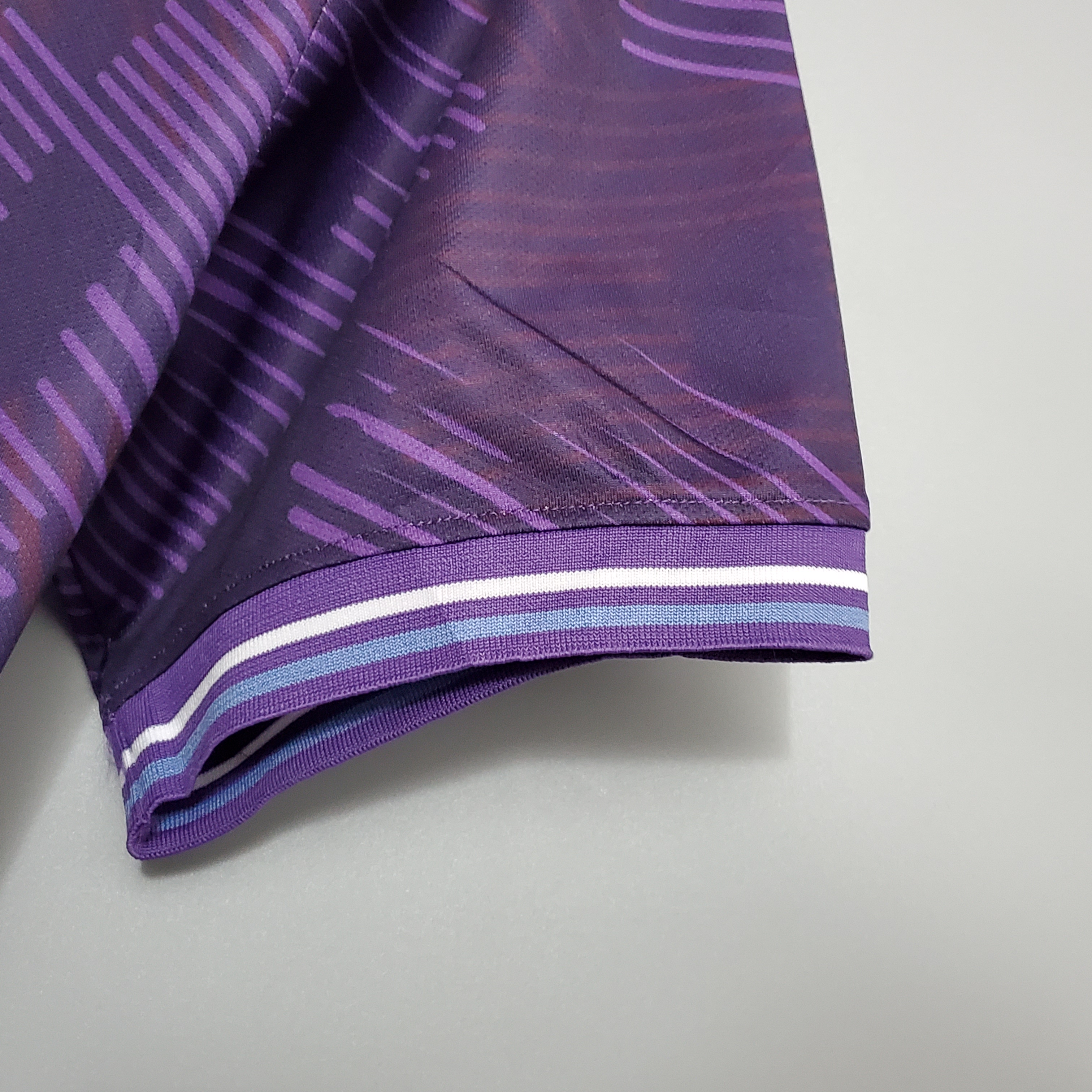 1992-1993 Fiorentina Soccer Home Jersey Retro Version - view 6