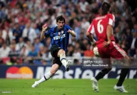 09-10 Inter Milan Retro Jersey Home Player Edition - view 10