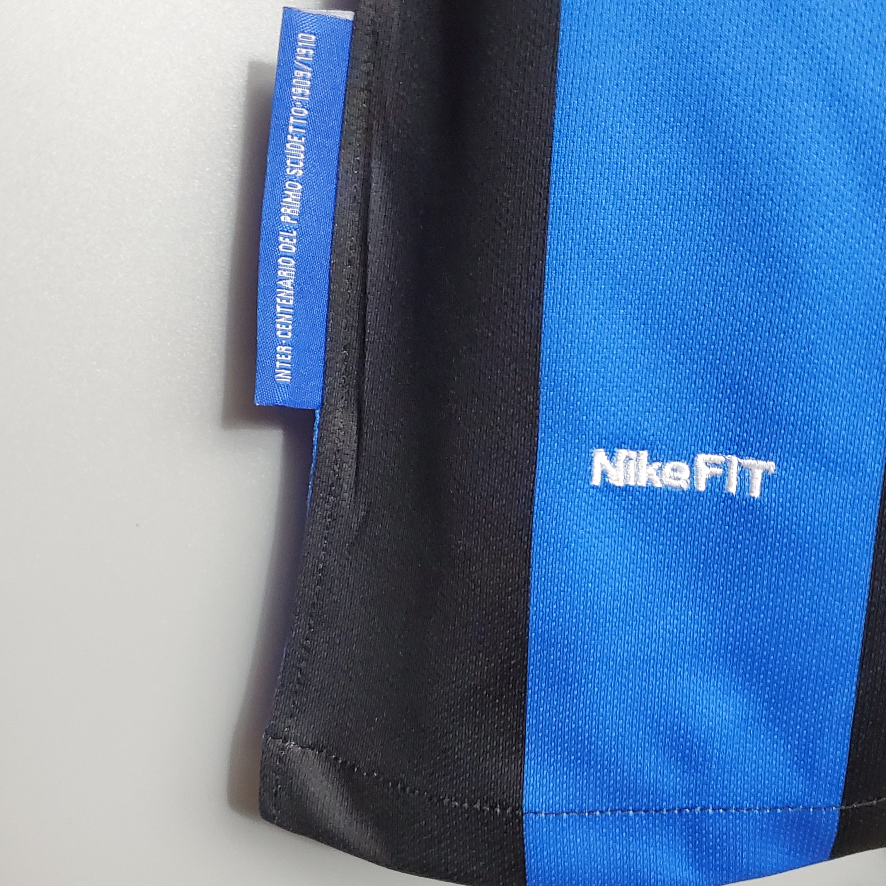 09-10 Inter Milan Retro Jersey Home UCL Finals - view 13