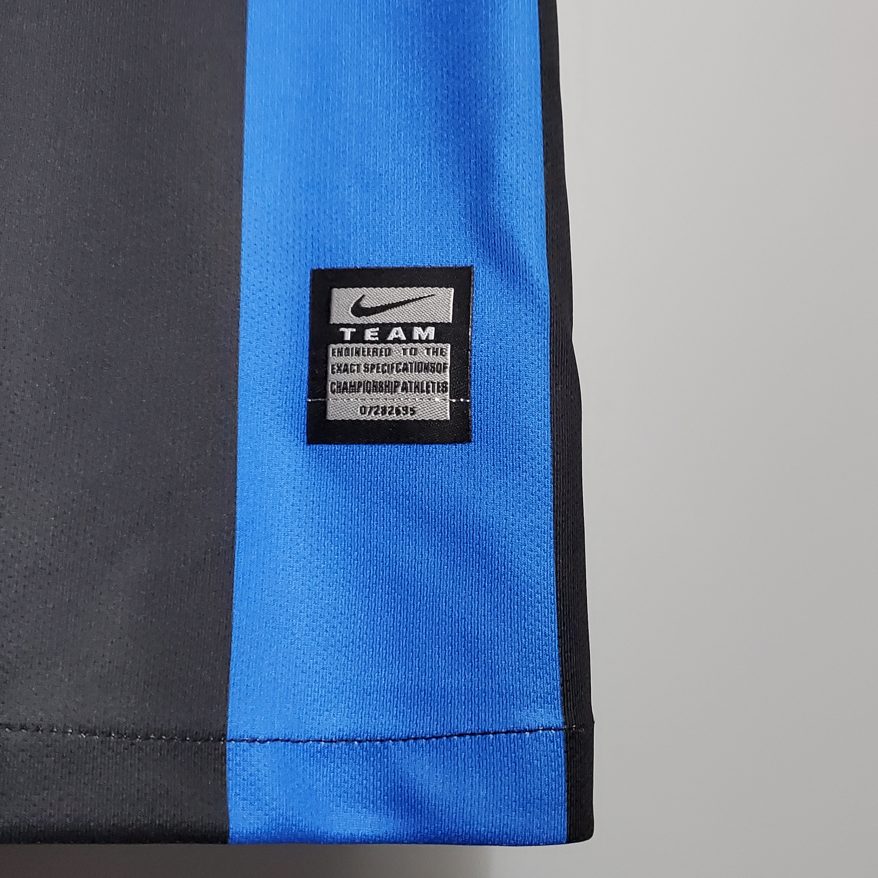 09-10 Inter Milan Retro Jersey Home UCL Finals - view 15