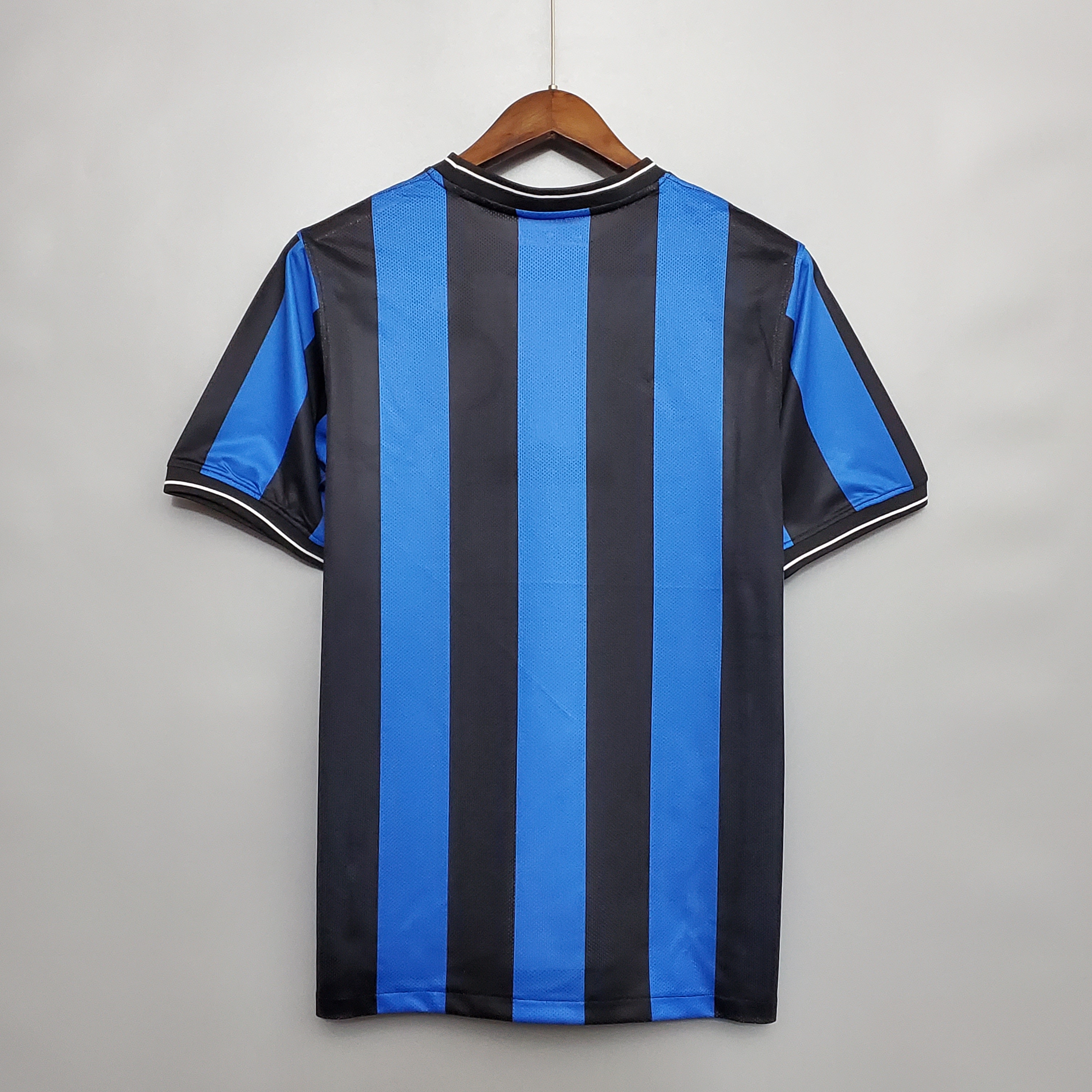 09-10 Inter Milan Retro Jersey Home UCL Finals - view 11
