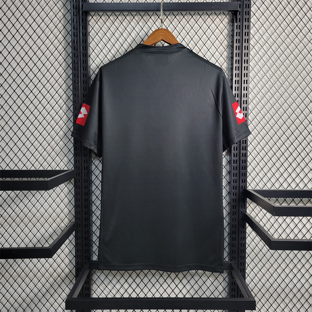 01-02 Juventus Away Retro Soccer Jersey - view 11
