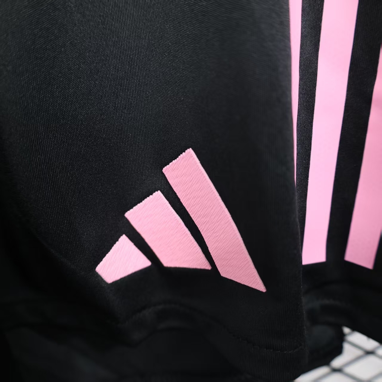25-26 Juventus Home Soccer Shorts Player Version - view 4