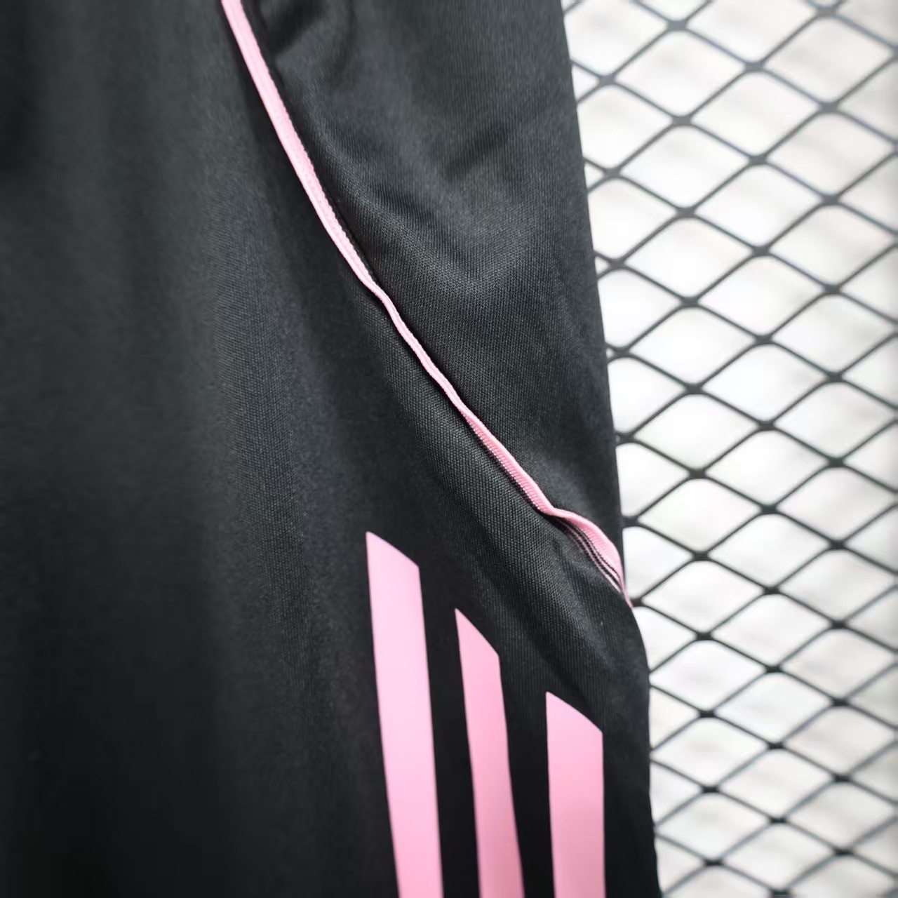 25-26 Juventus Home Soccer Shorts Player Version - view 5