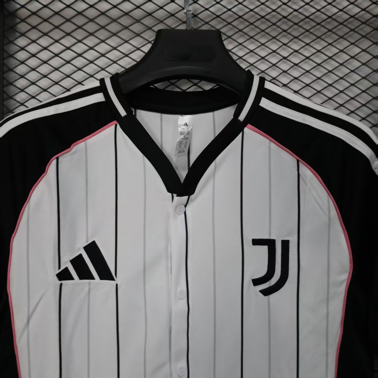25-26 Juventus Basebal Soccer Jersey - view 8