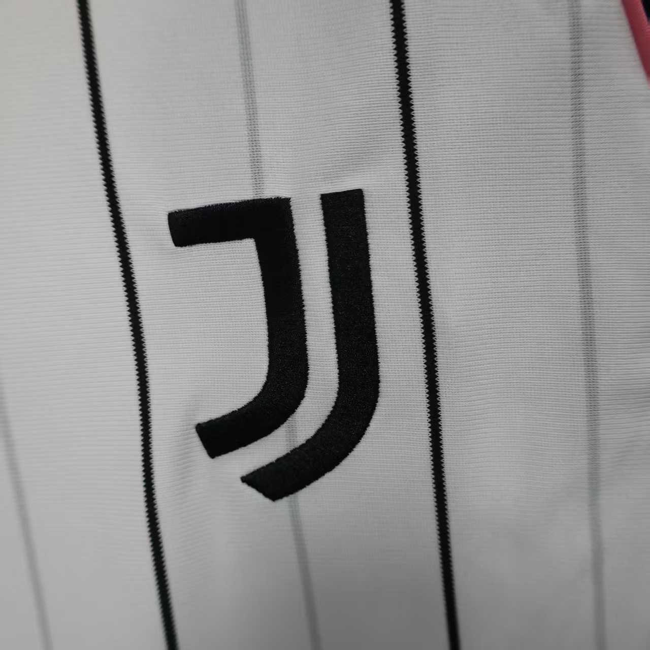 25-26 Juventus Basebal Soccer Jersey - view 9